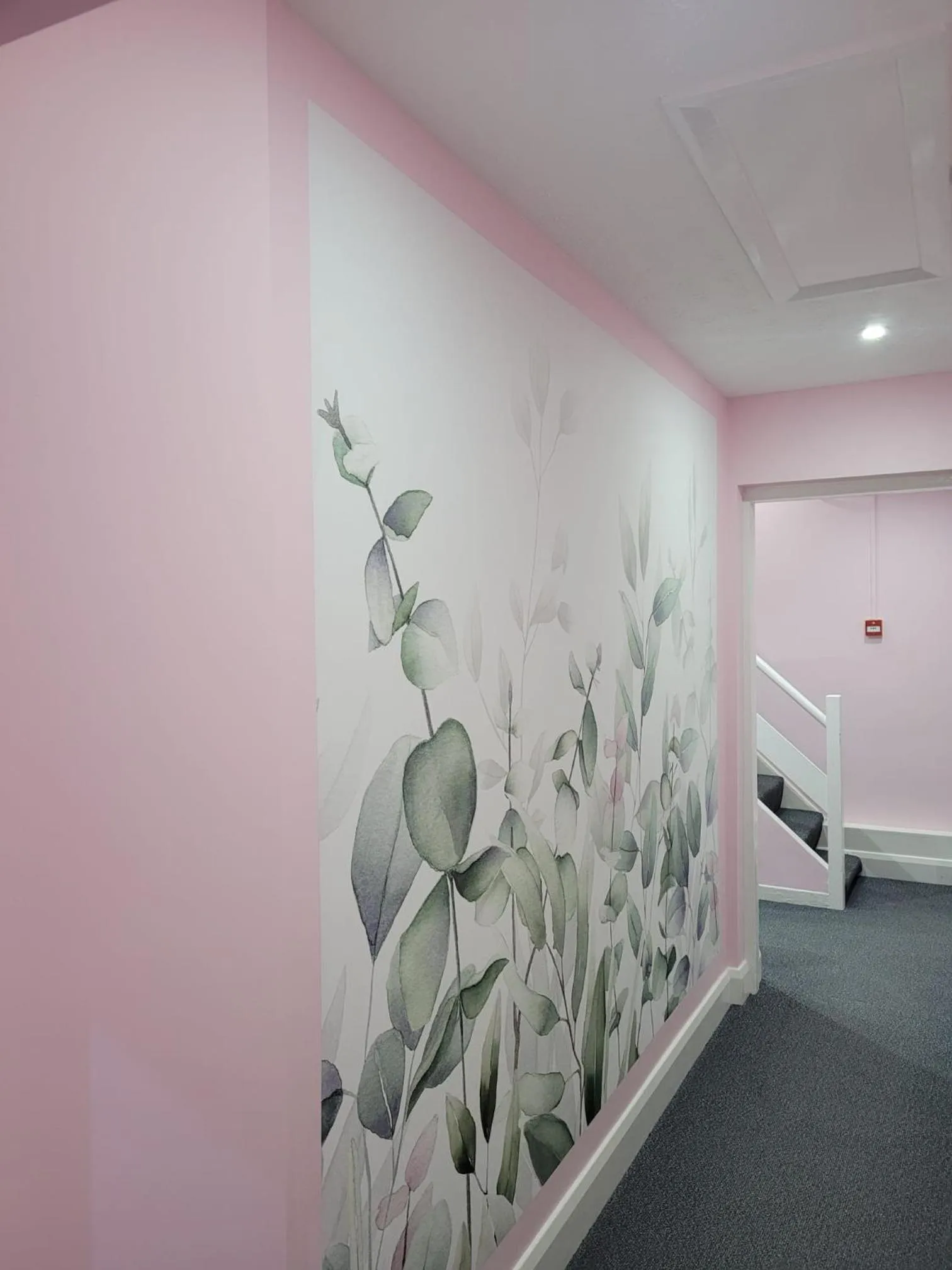 Decorative detail in George Hotel