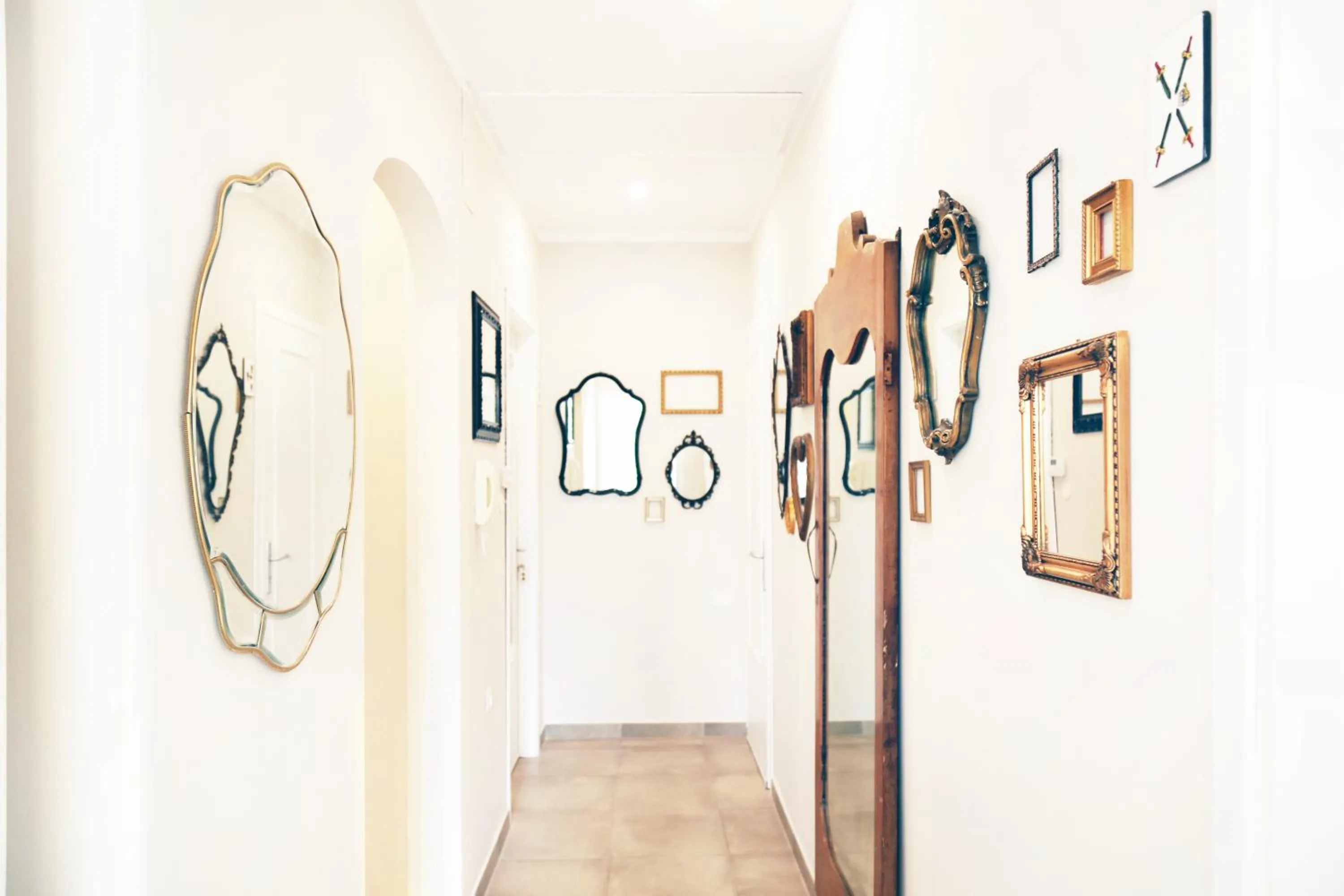 Logo/Certificate/Sign in Villa Ortensia