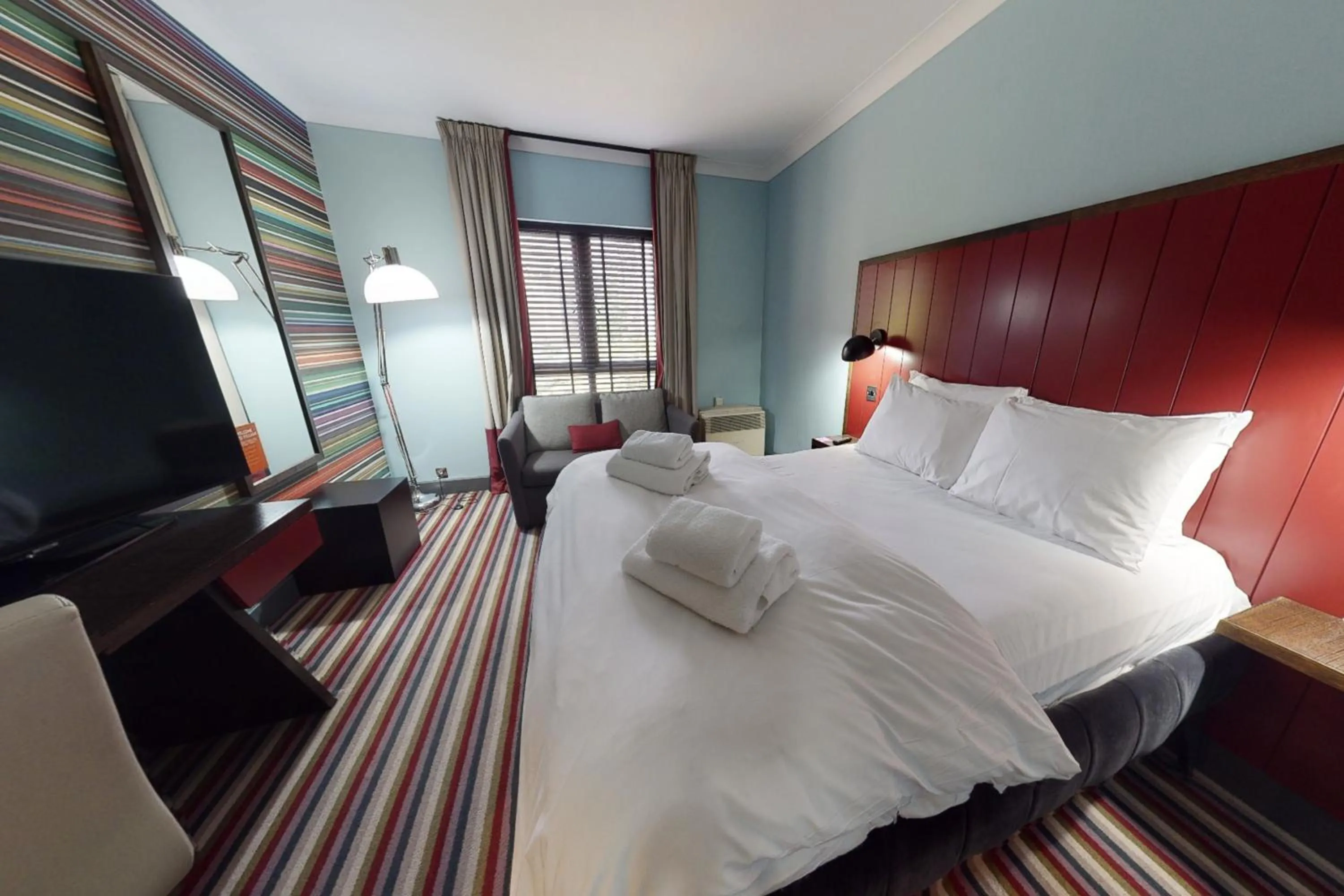 Bedroom, Bed in Village Hotel Swindon