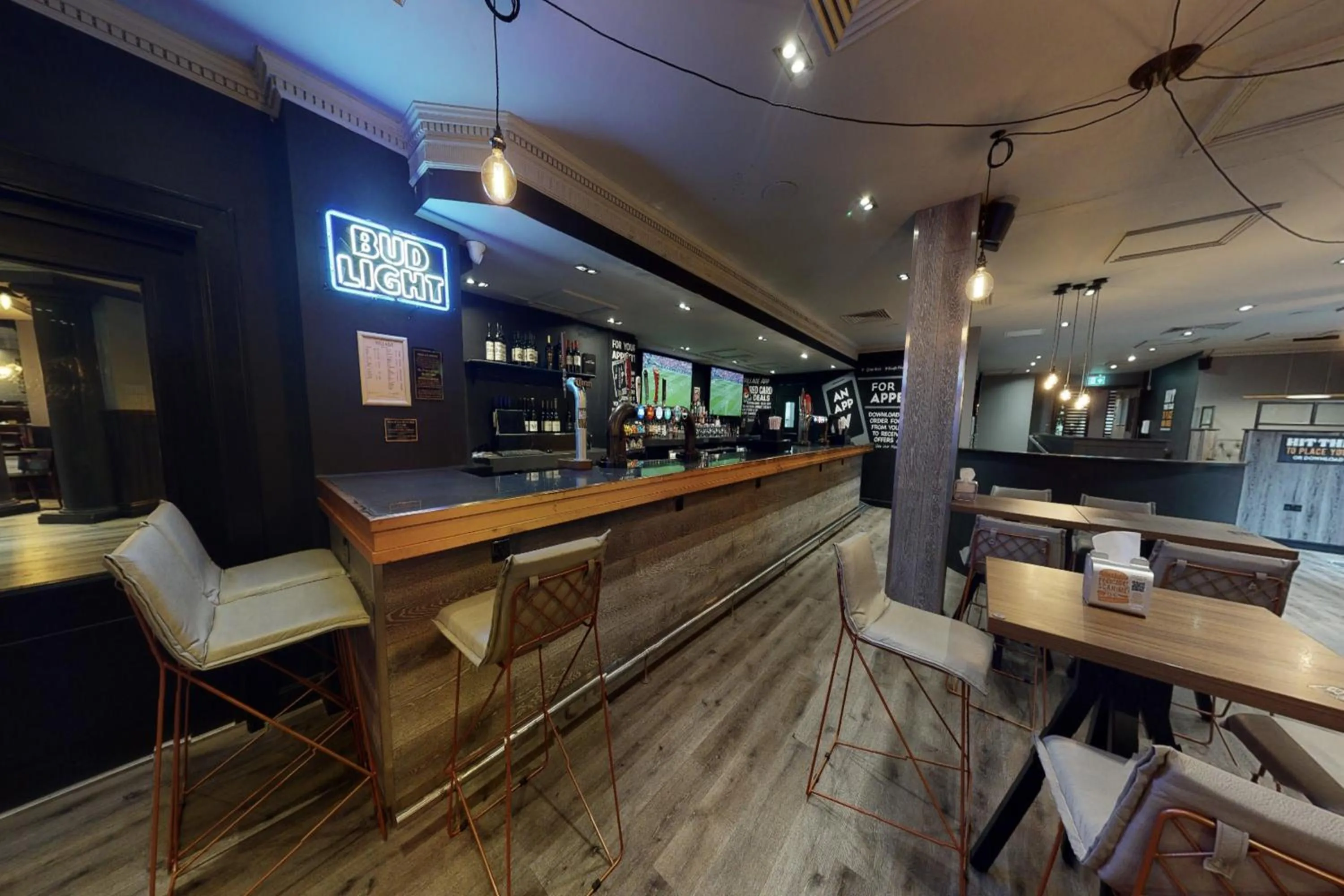 Restaurant/places to eat in Village Hotel Swindon