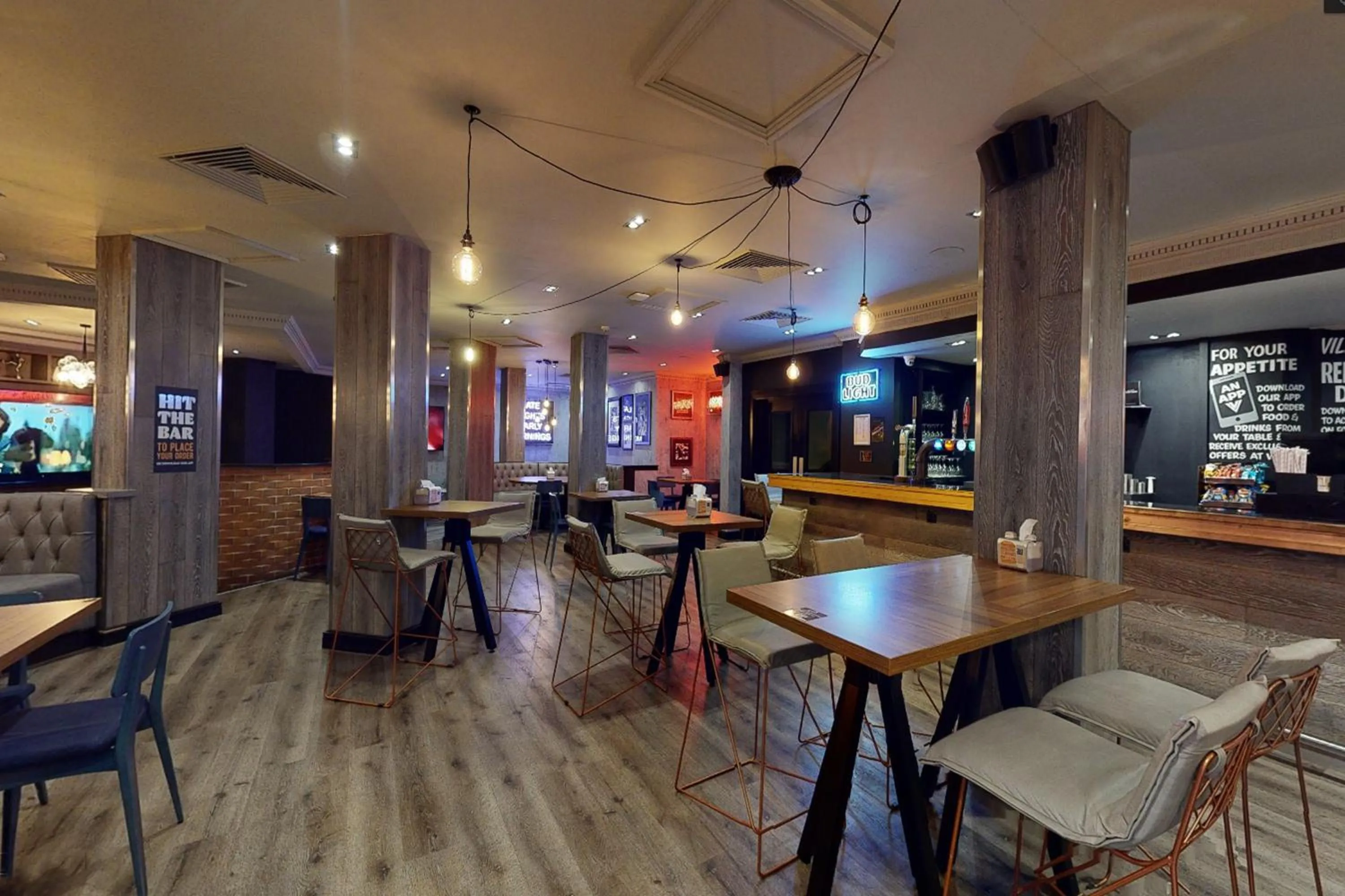 Restaurant/places to eat in Village Hotel Swindon