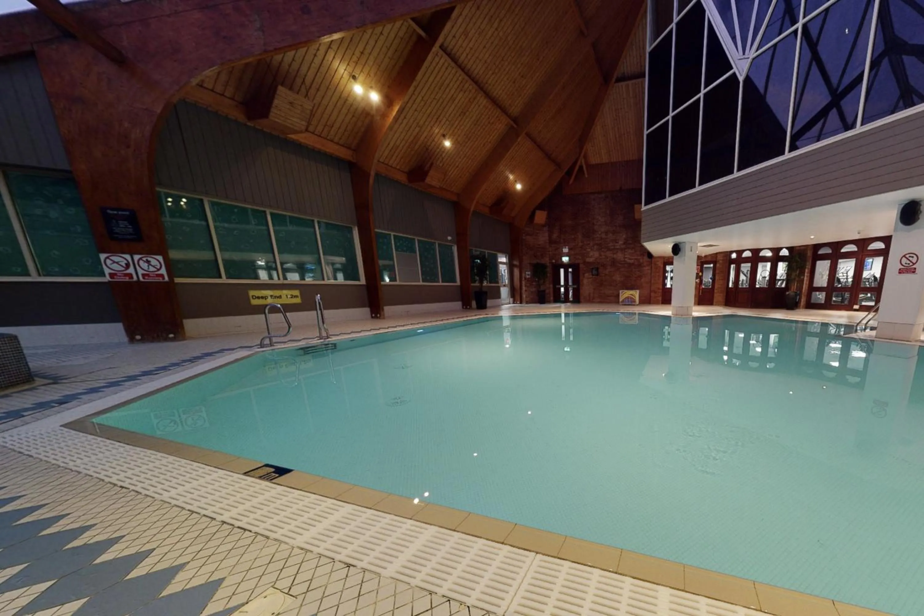 Swimming pool in Village Hotel Swindon