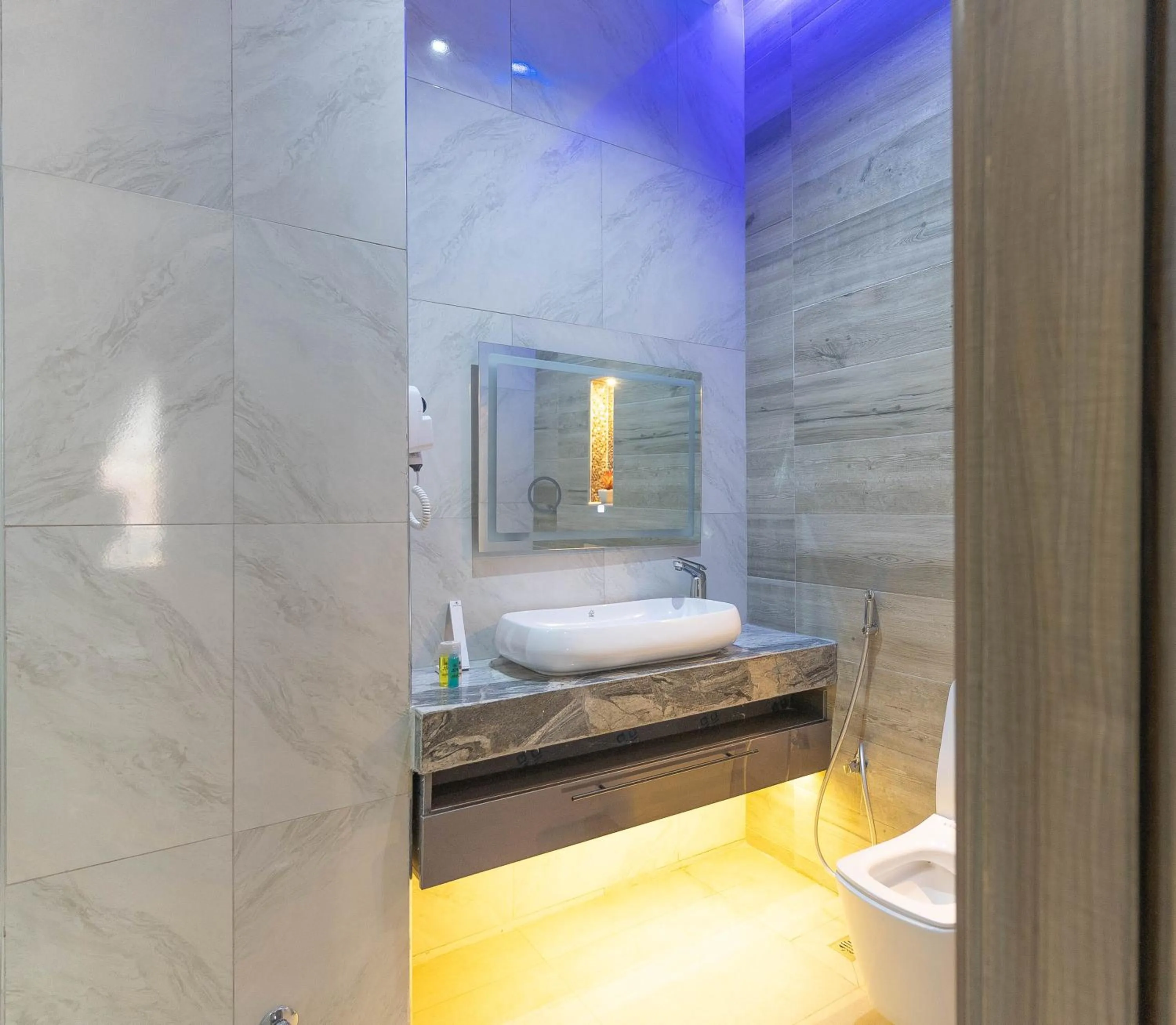 Shower in GTA HOTEL IKEJA