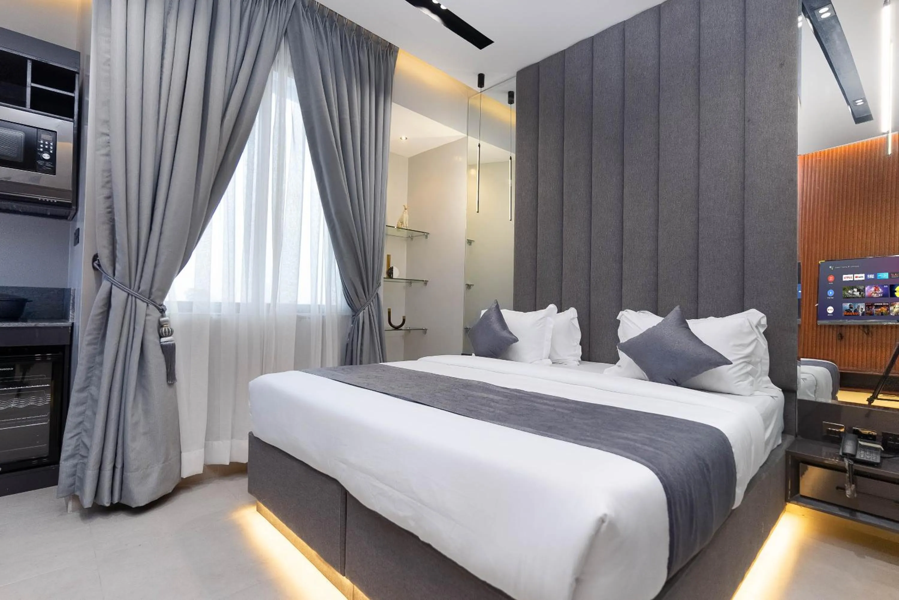 TV and multimedia, Bed in GTA HOTEL IKEJA