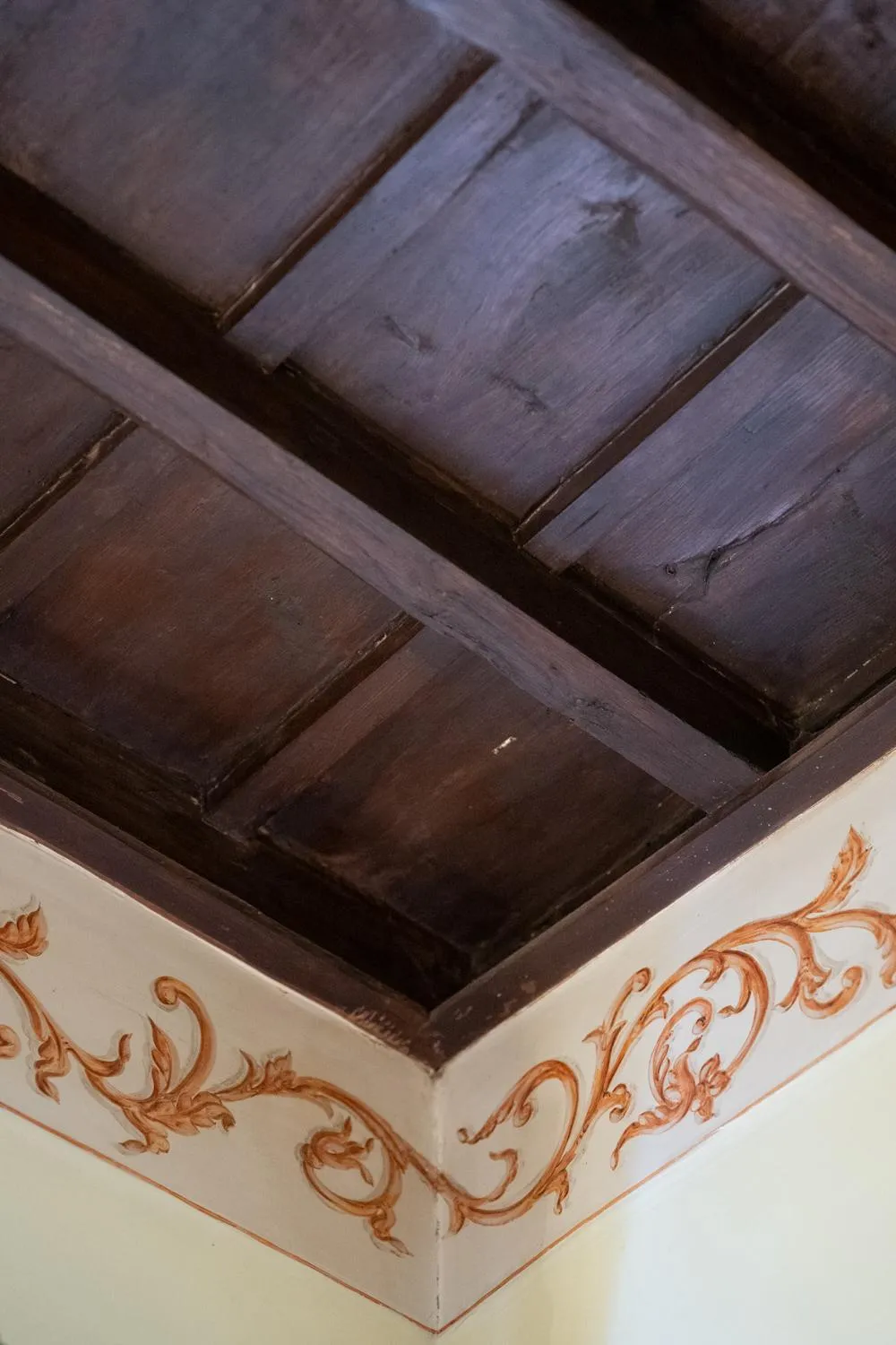 Decorative detail in Suites Rome