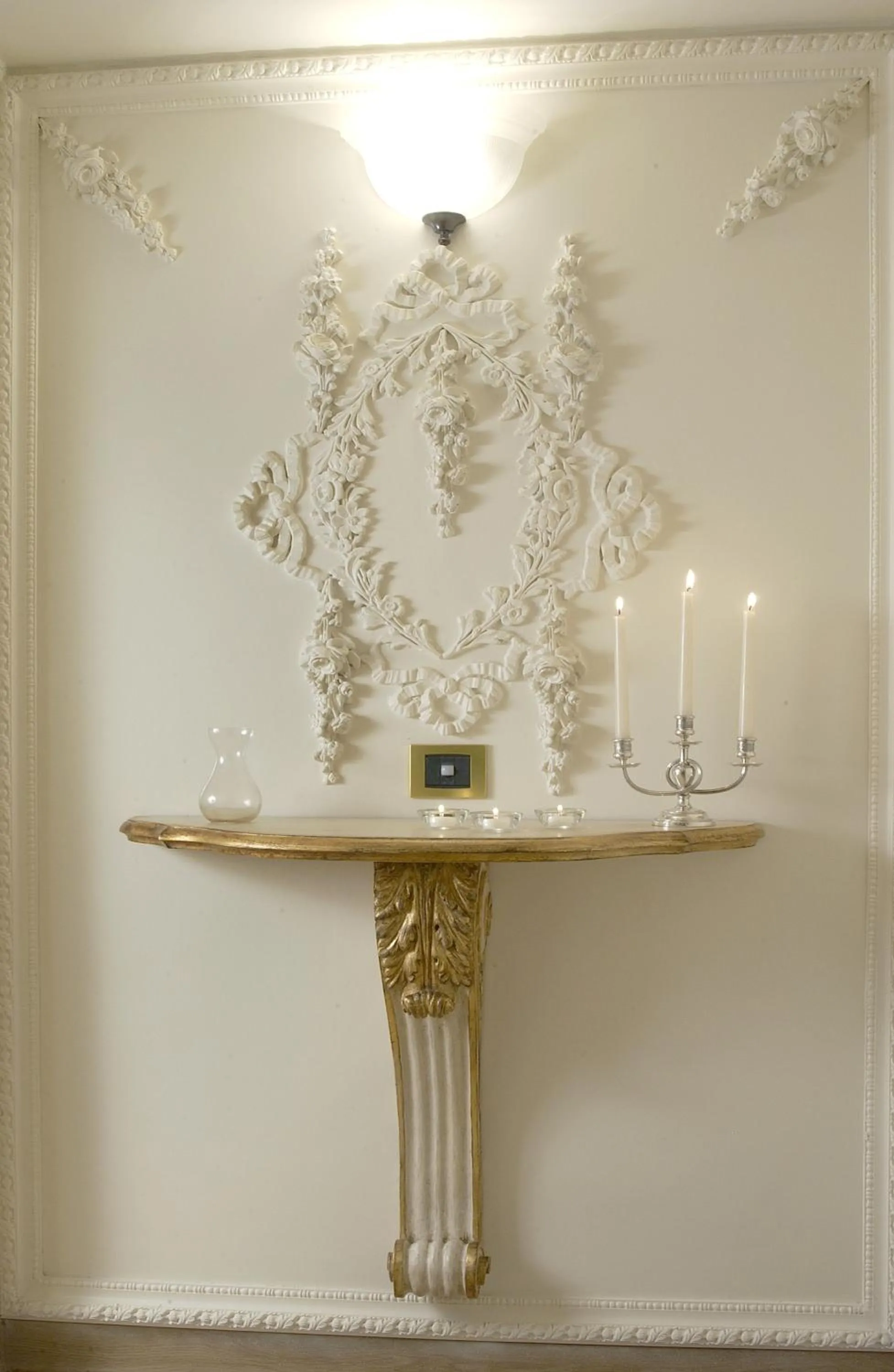 Decorative detail in Suites Rome