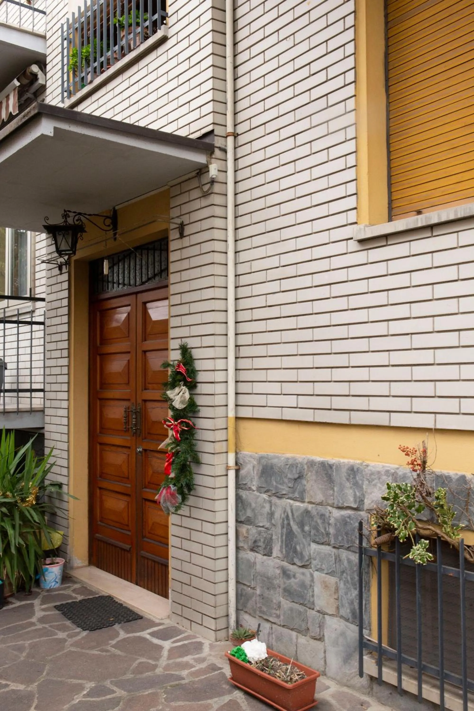 Facade/entrance in Casa Giuly