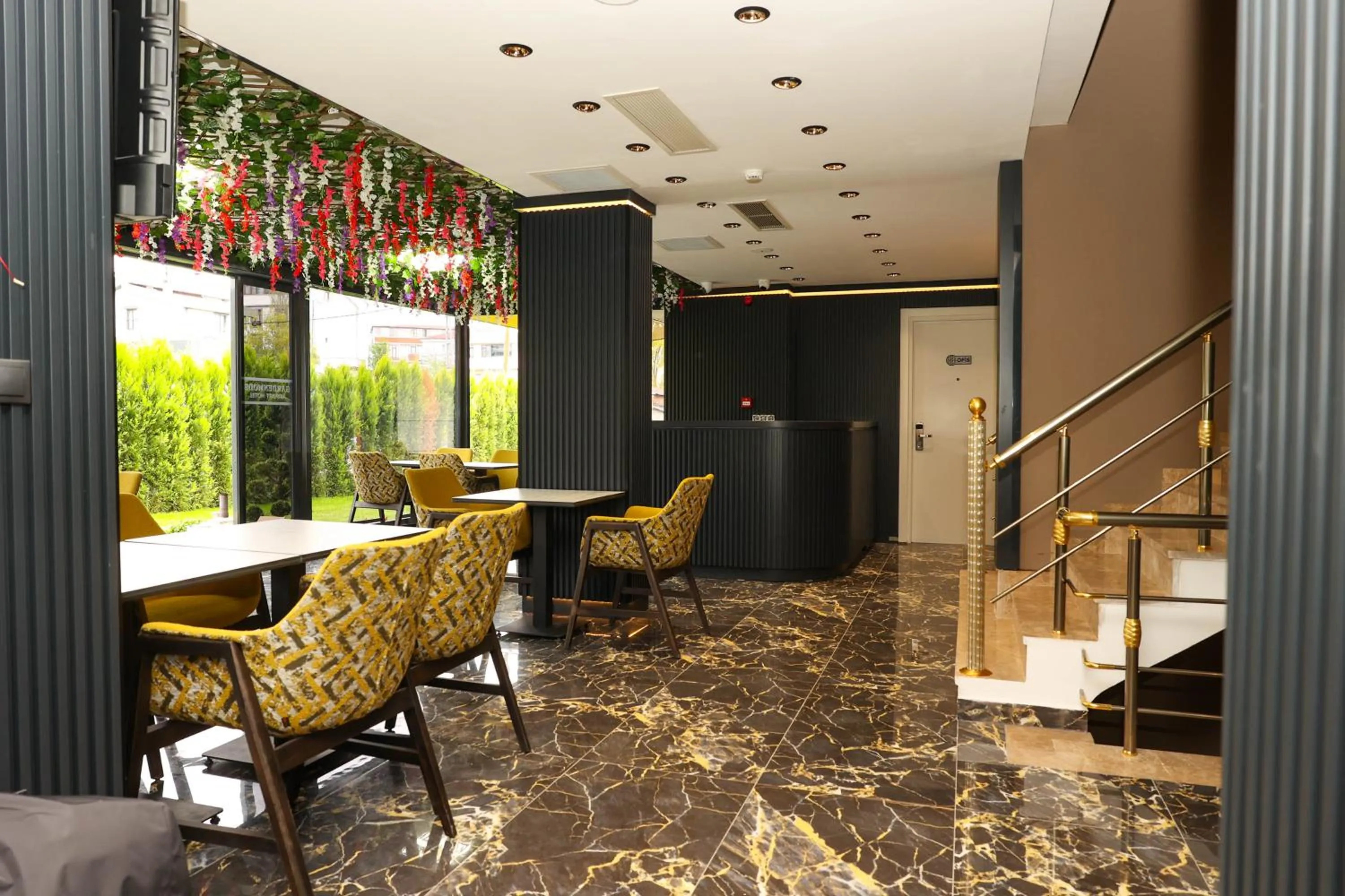 Balcony/Terrace in Gardenmode Airport Hotel