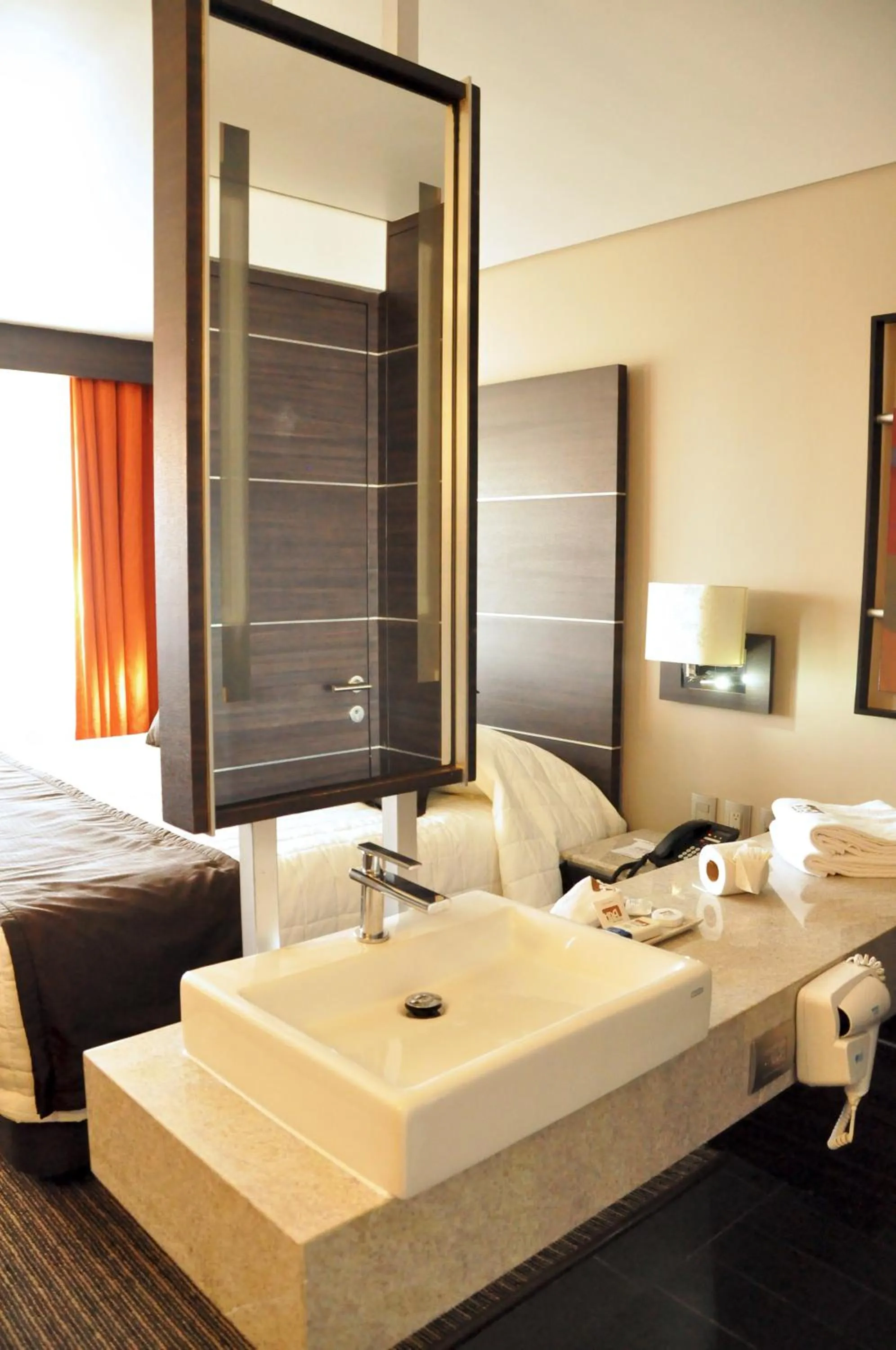 Bathroom, Bed in Hotel Real Alameda de Queretaro