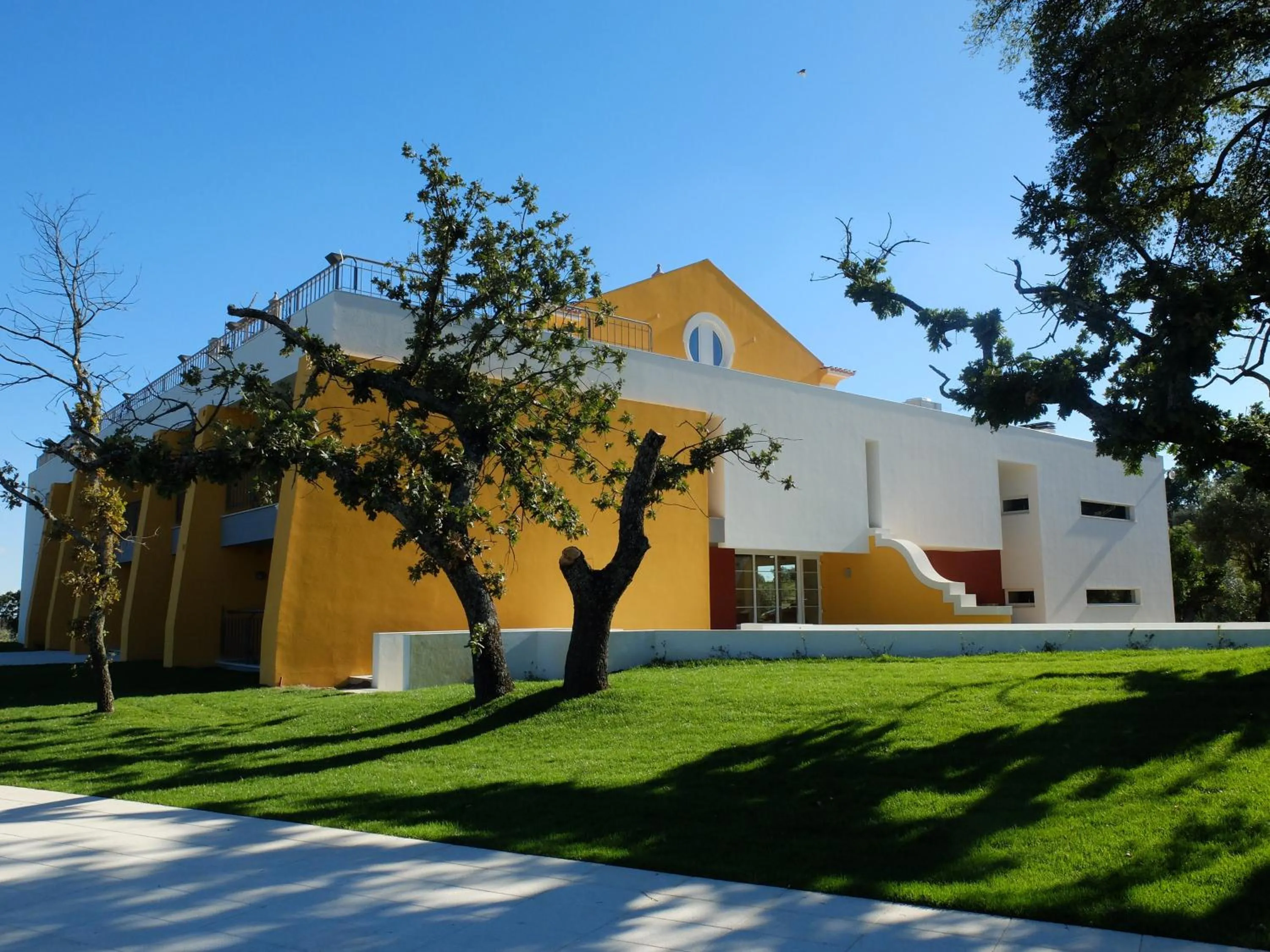 Facade/entrance in Cabecas do Reguengo