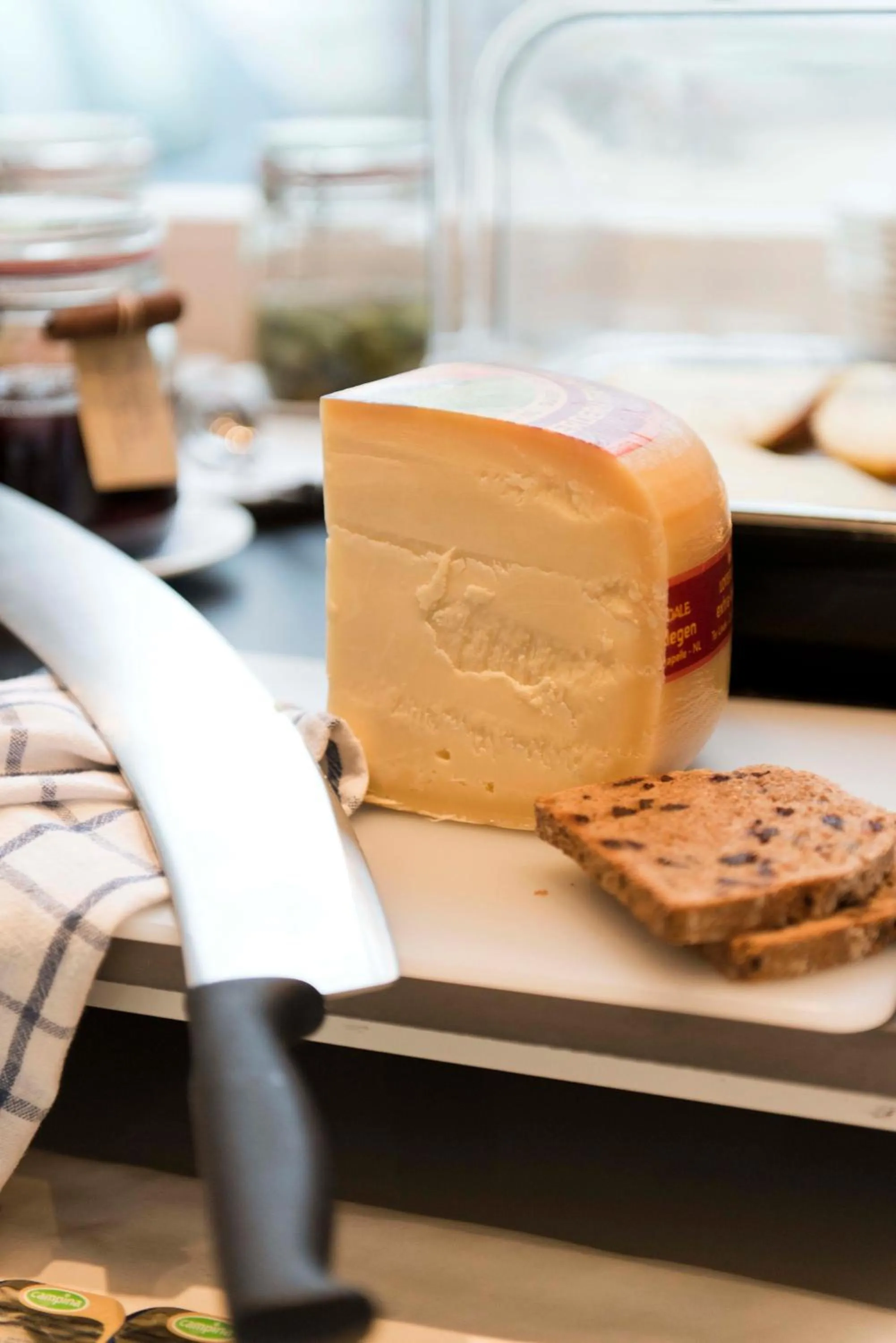 Buffet breakfast in Villa Magnolia