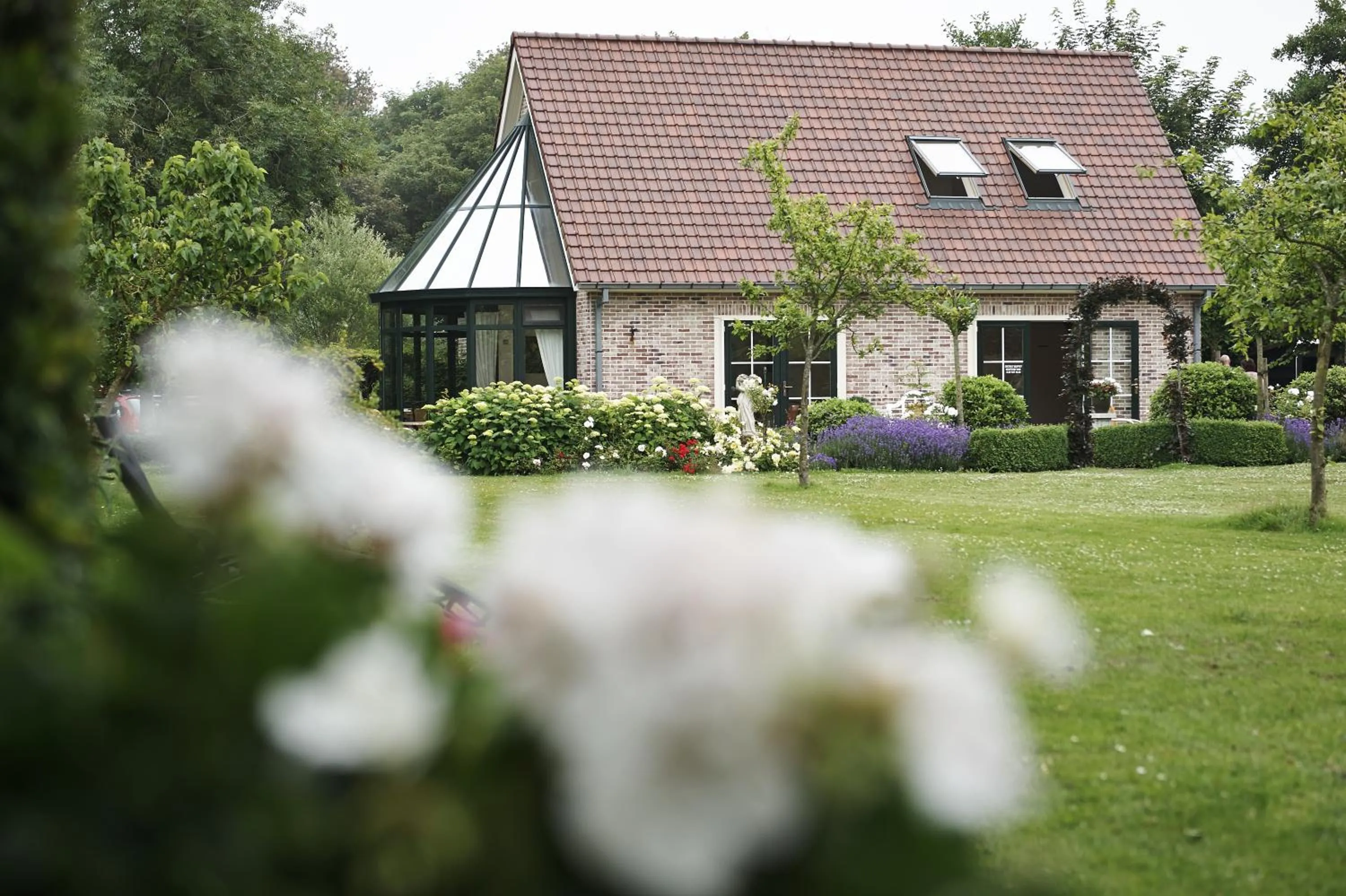 Restaurant/places to eat in Villa Magnolia