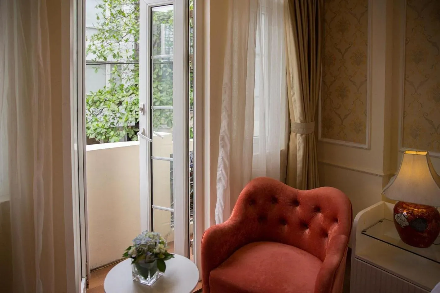 Seating area in Hortensia Flower