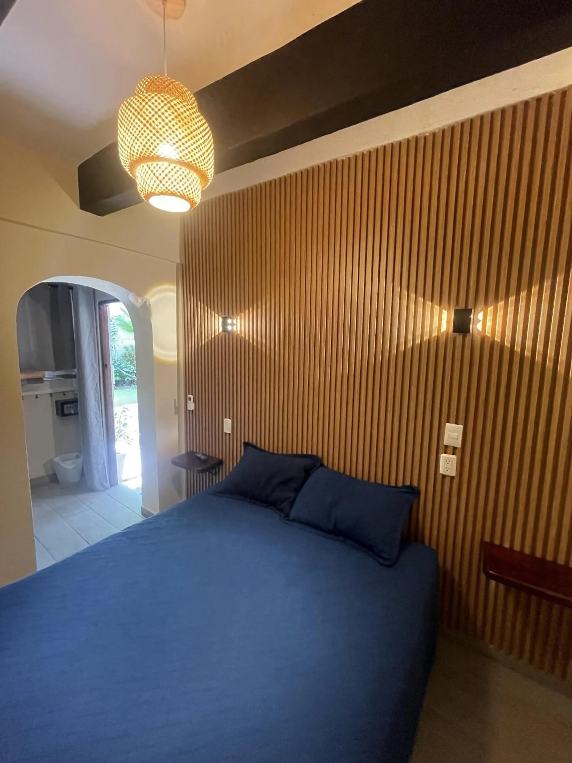 Bedroom, Bed in Island Life Hostel