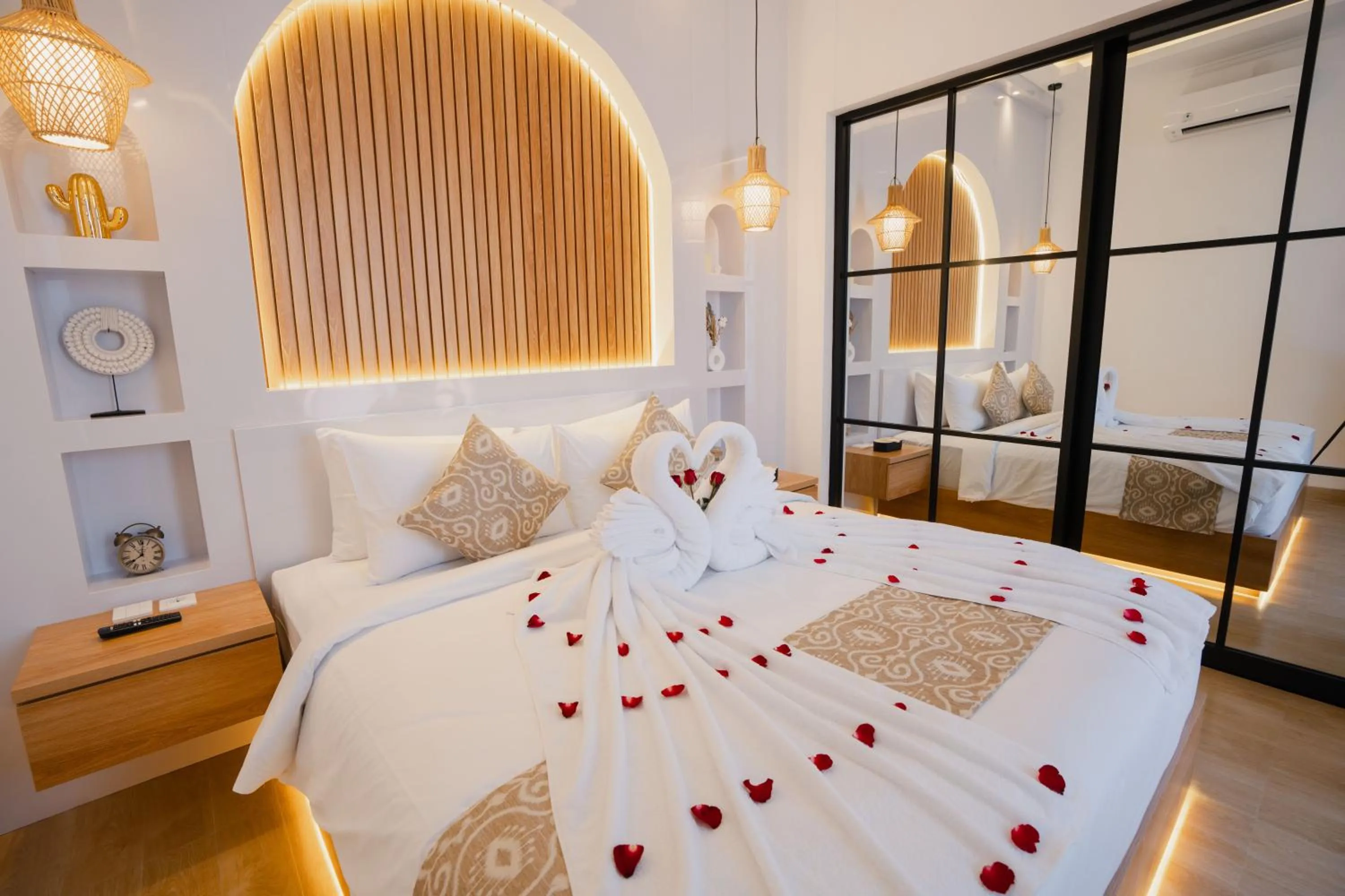 Bed in Melviano Suite & Villa