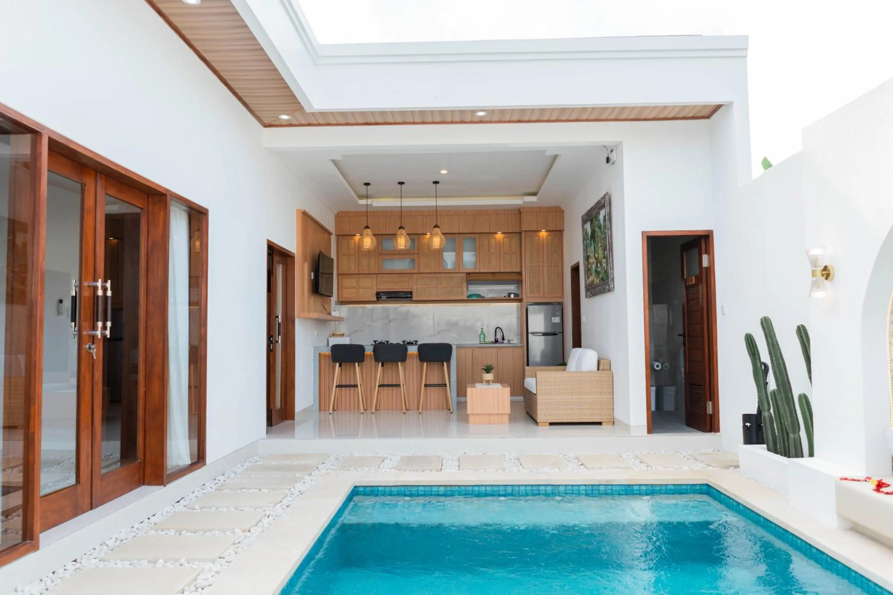 Patio in Melviano Suite & Villa