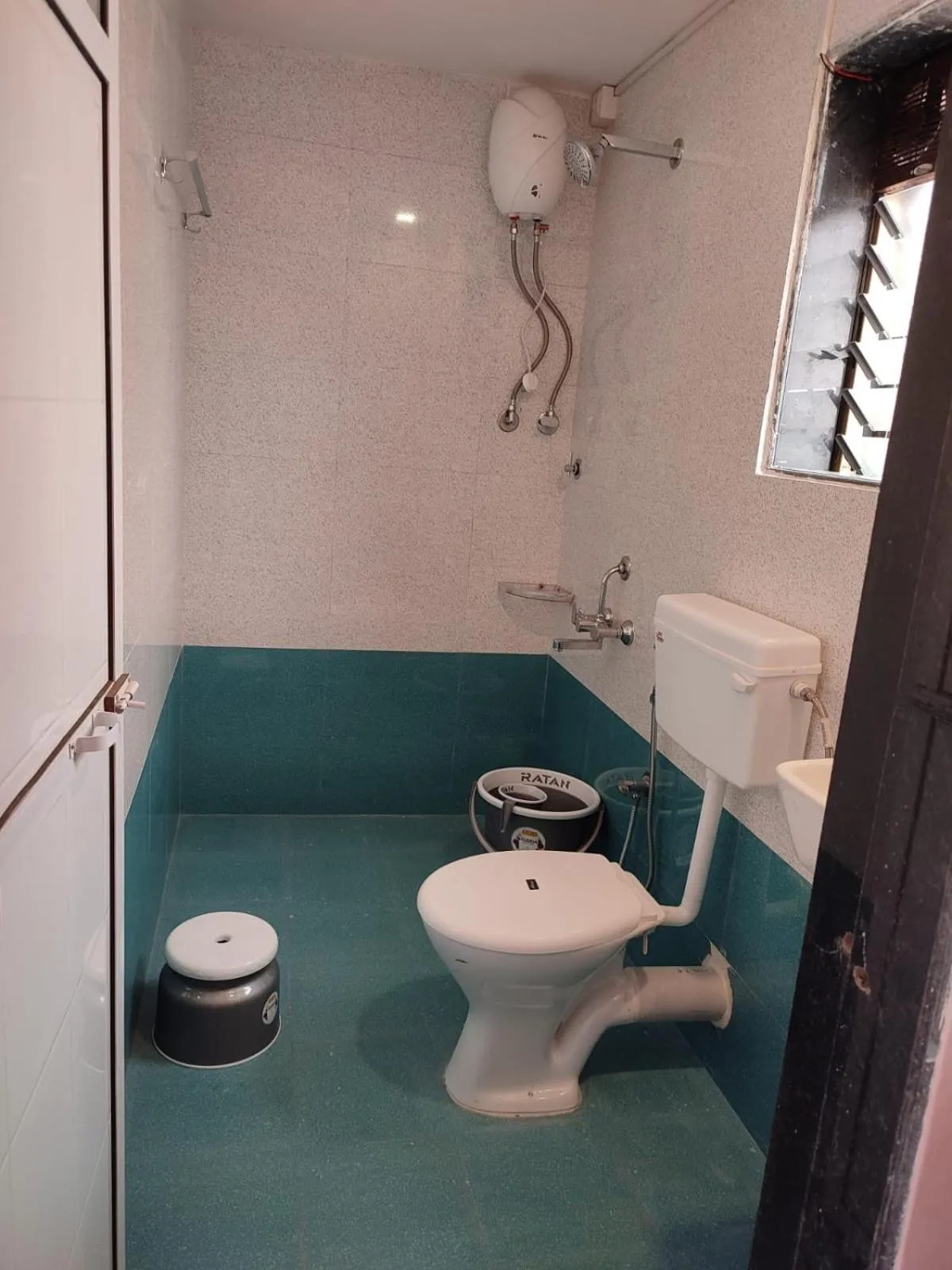 Shower in Tarangan Resort