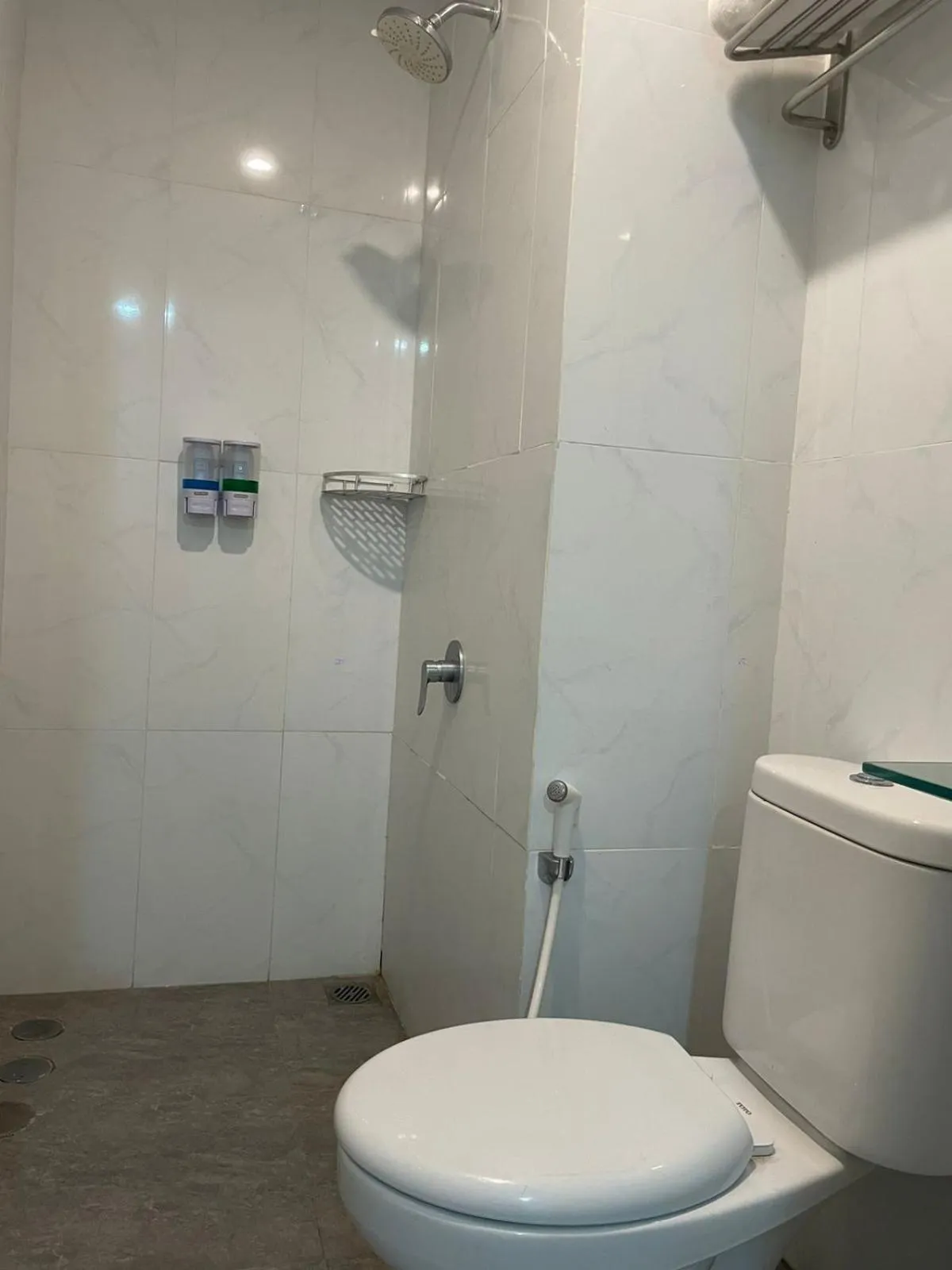 Bathroom in Praya Room