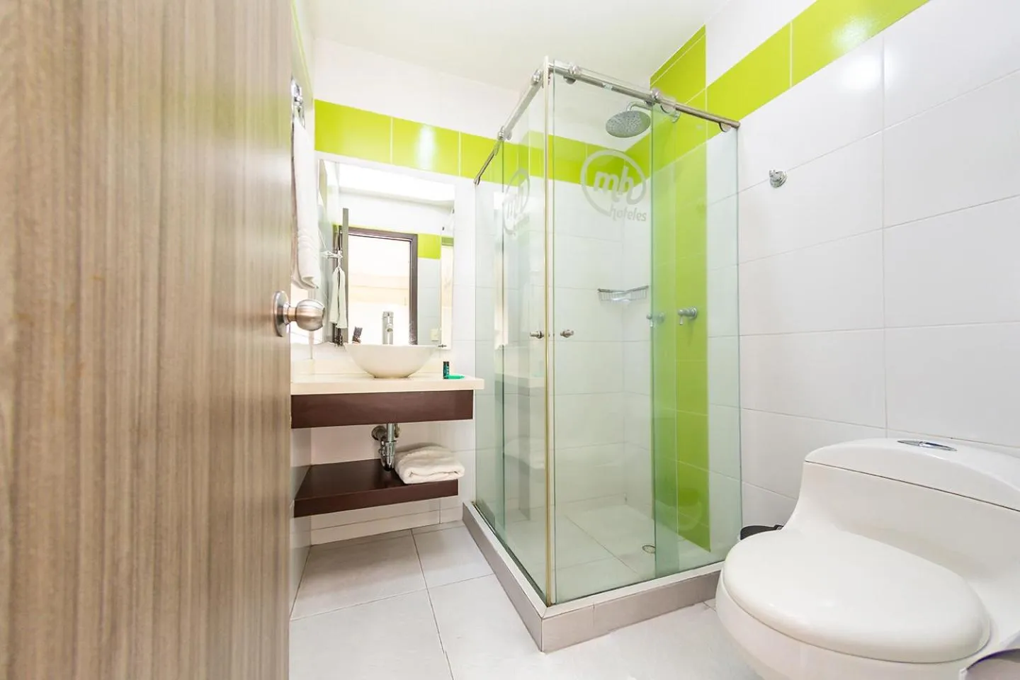 Bathroom in Hotel MH Pereira