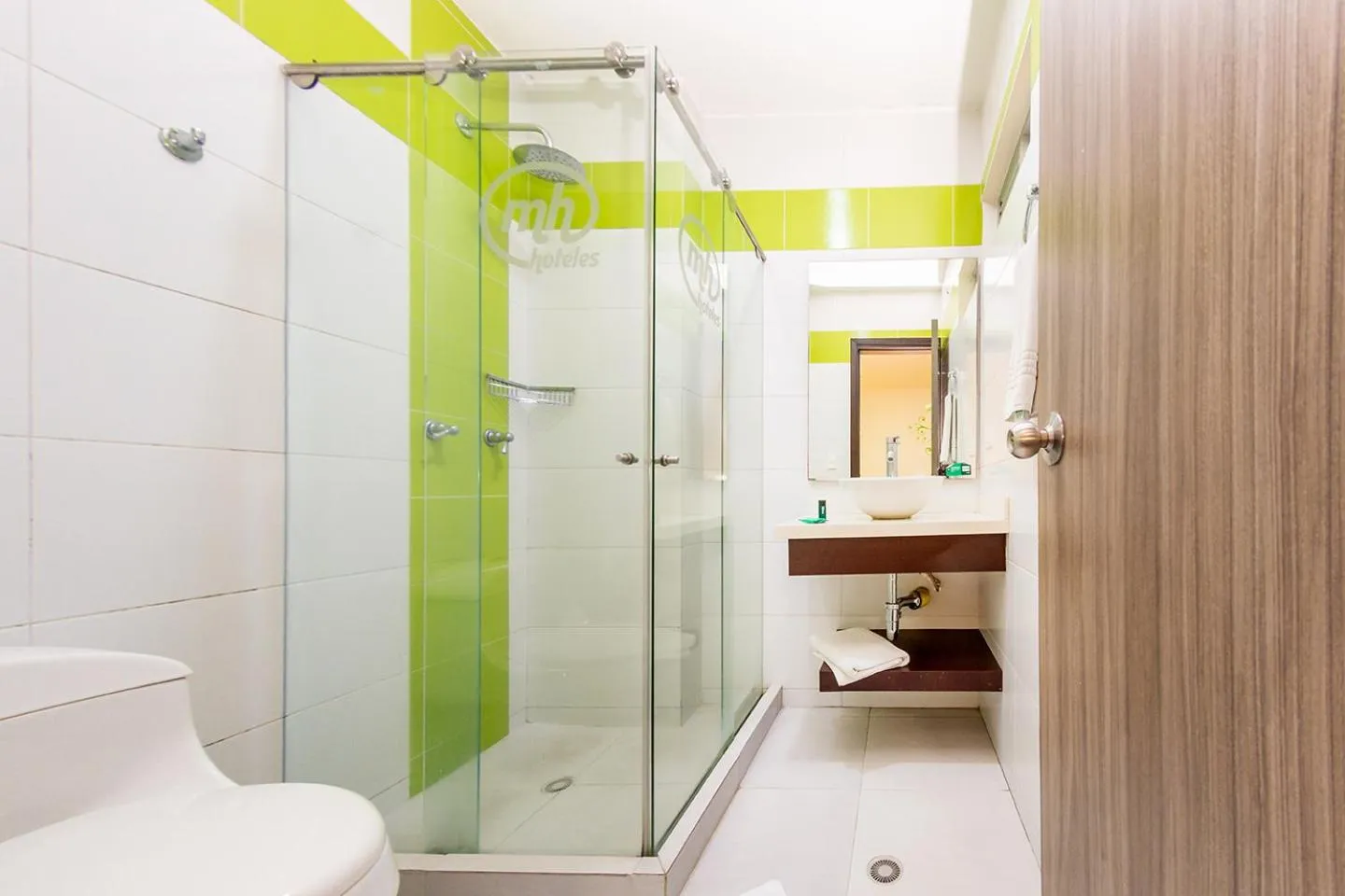 Bathroom in Hotel MH Pereira