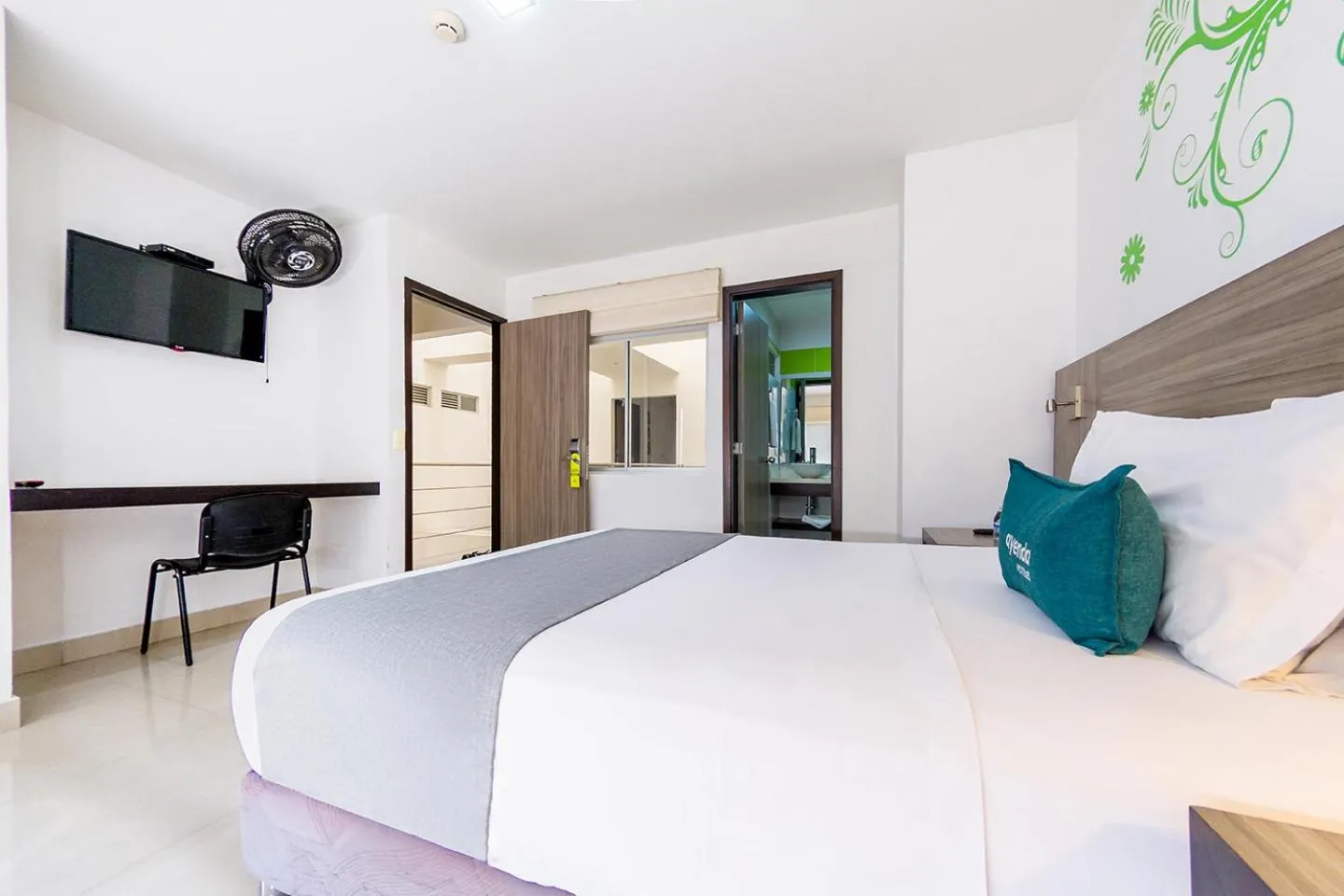 Bed in Hotel MH Pereira