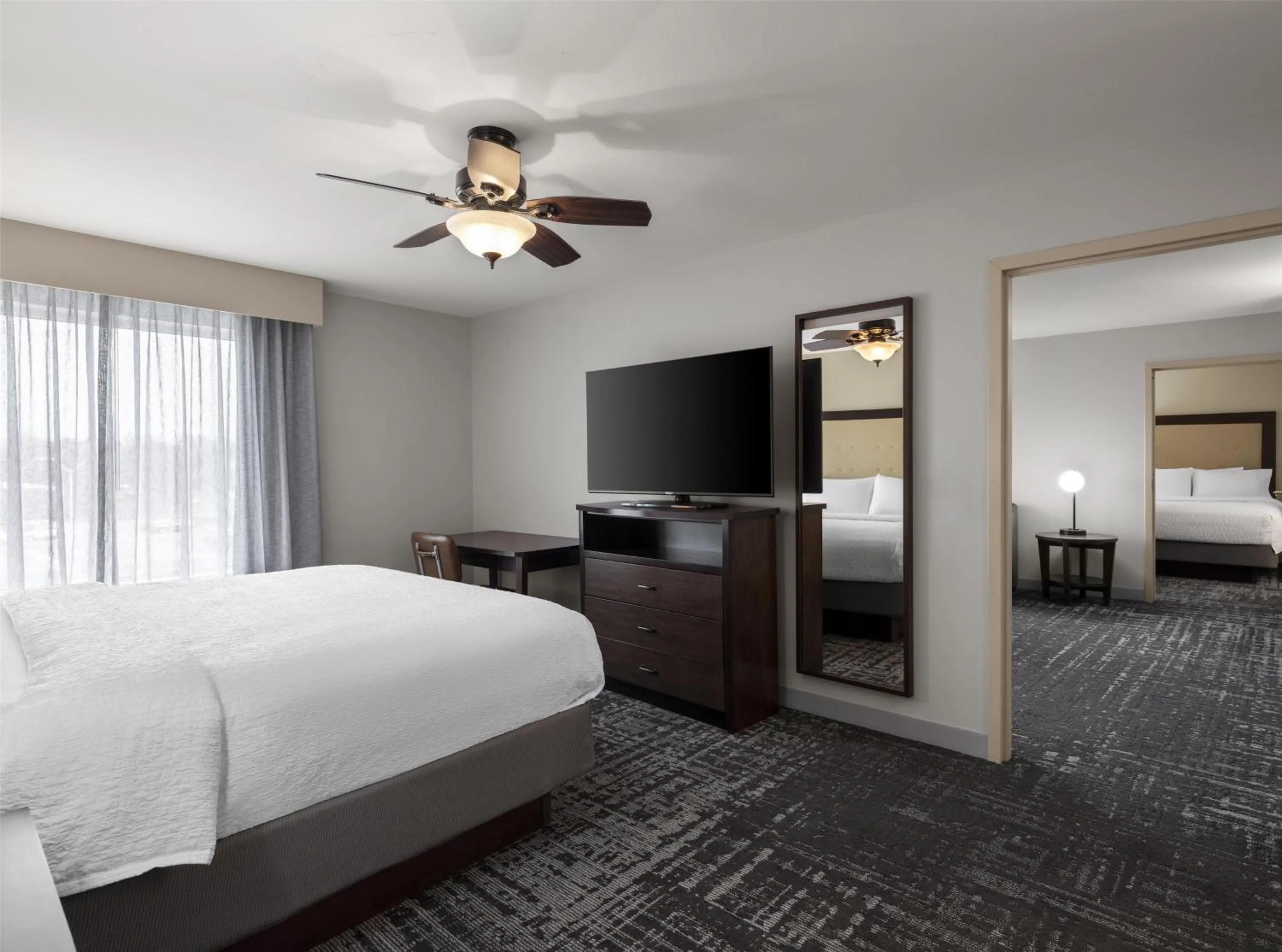 Bed in Homewood Suites by Hilton Akron/Fairlawn