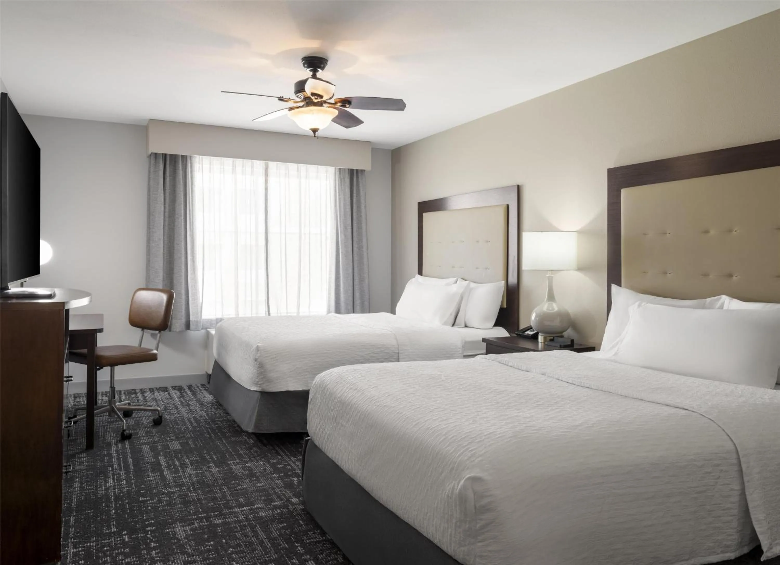 Bed in Homewood Suites by Hilton Akron/Fairlawn