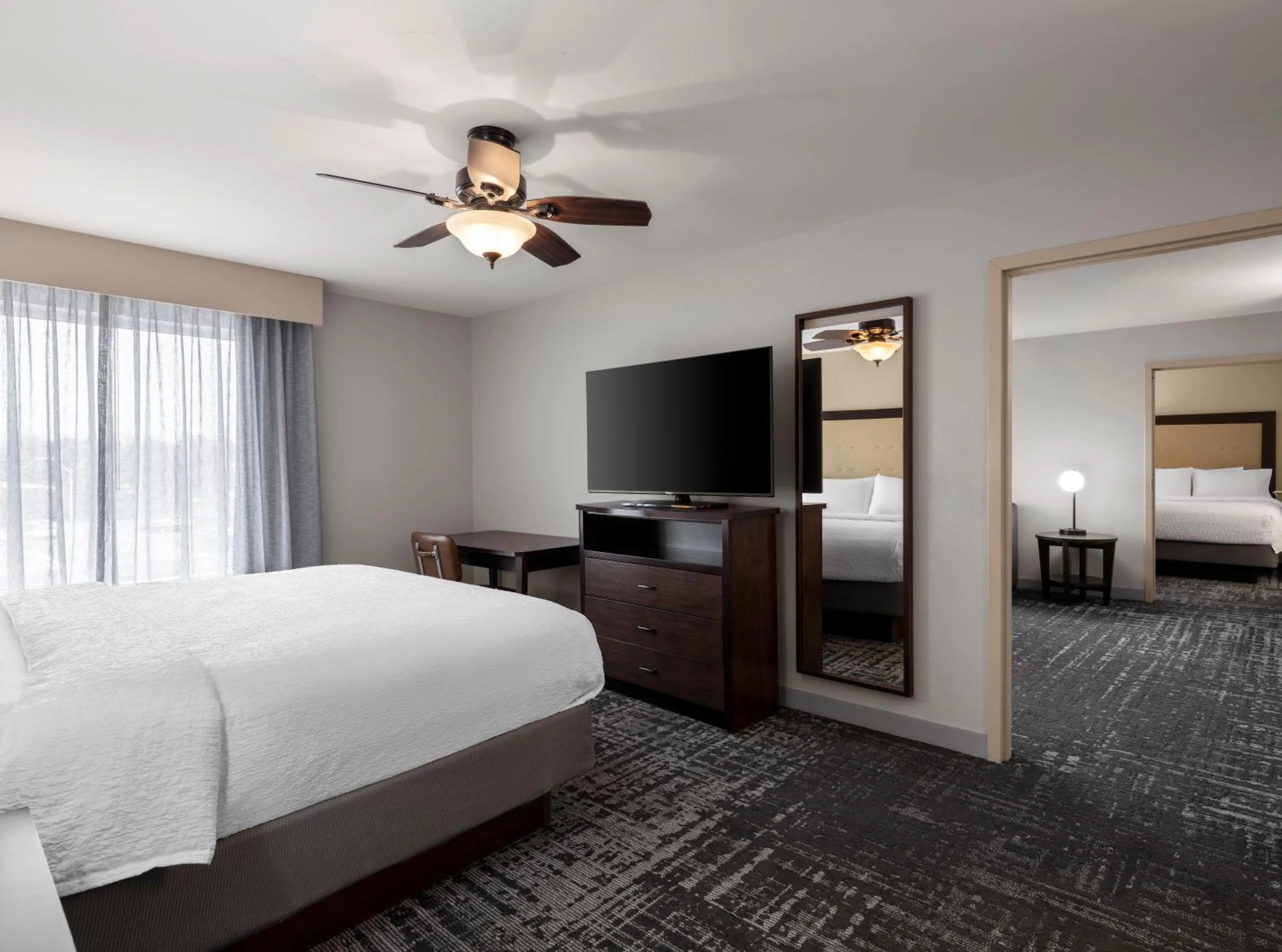 Bed in Homewood Suites by Hilton Akron/Fairlawn