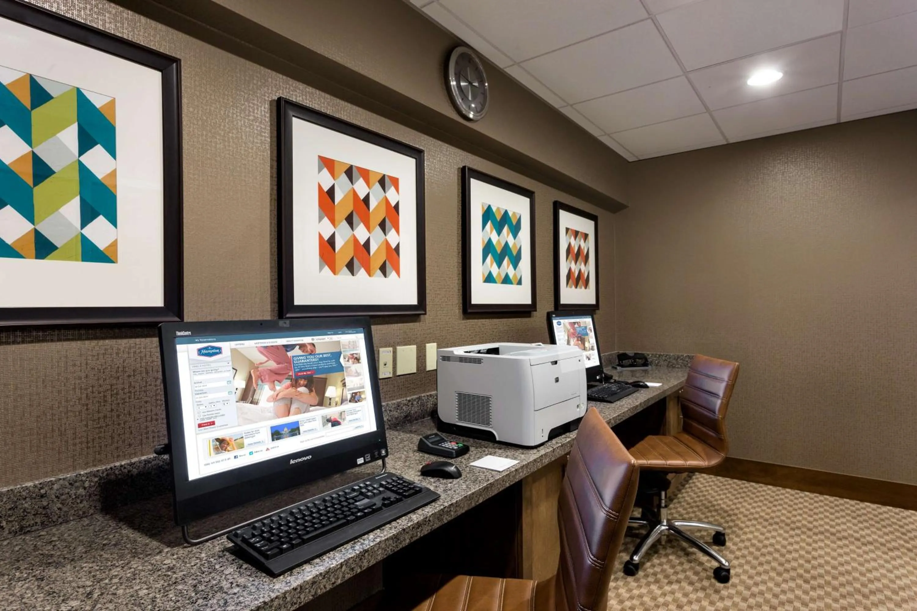 Business facilities in Hampton Inn and Suites Clayton/St. Louis-Galleria Area