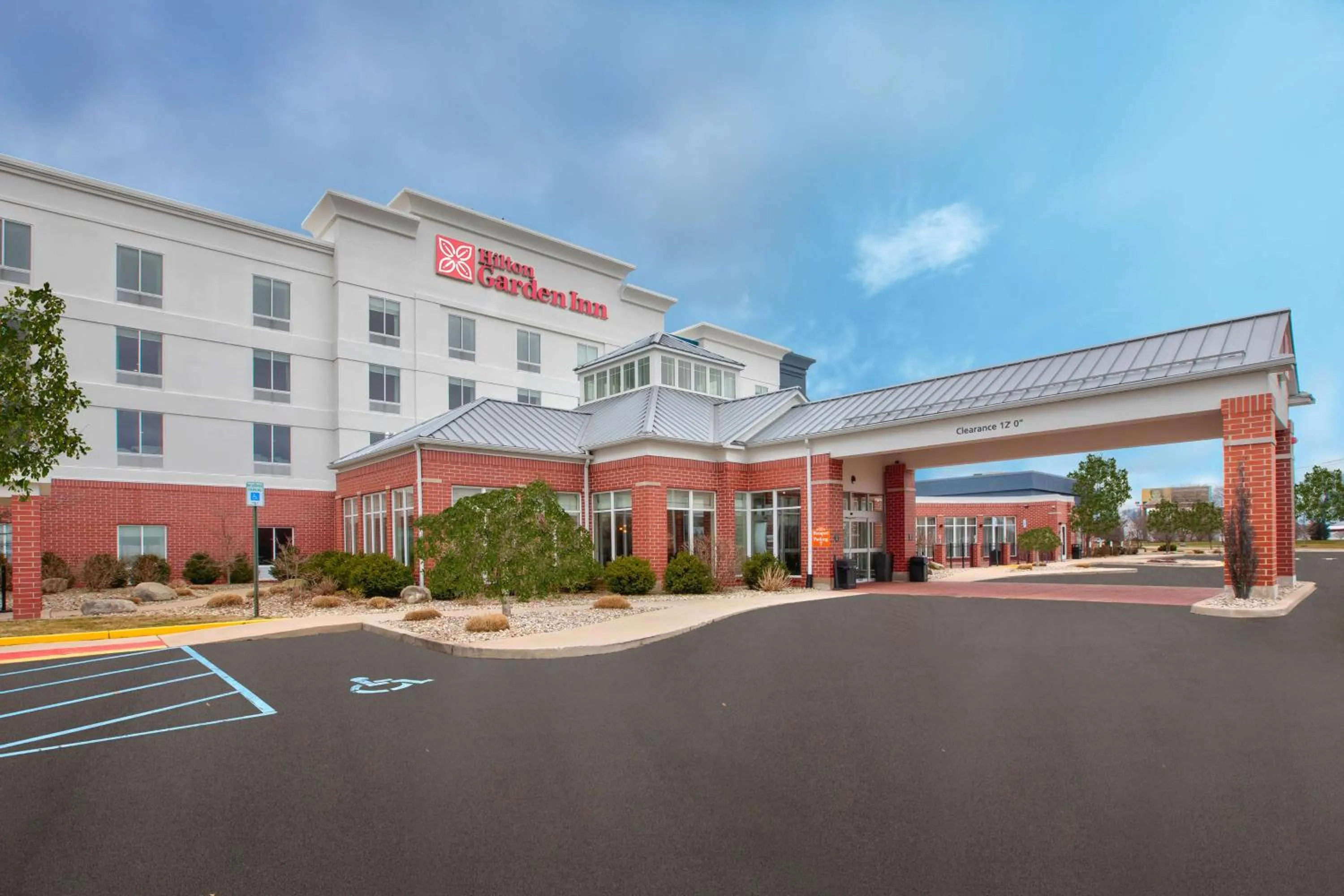 Property building in Hilton Garden Inn Benton Harbor