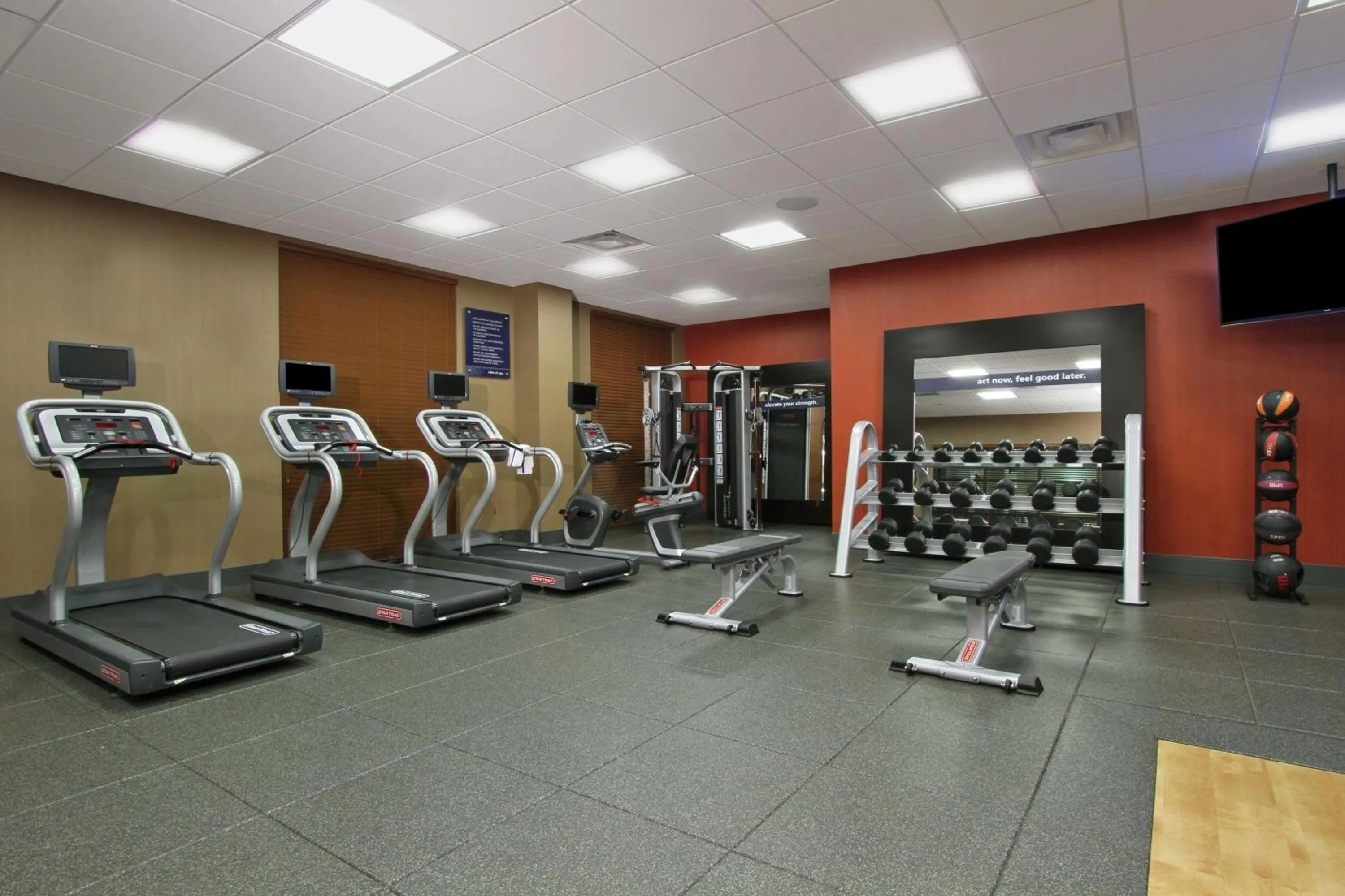 Fitness centre/facilities in Hampton Inn & Suites Columbus/University Area