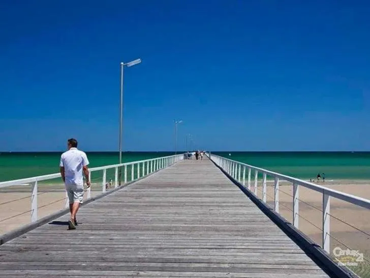 Day in Port Adelaide Backpackers