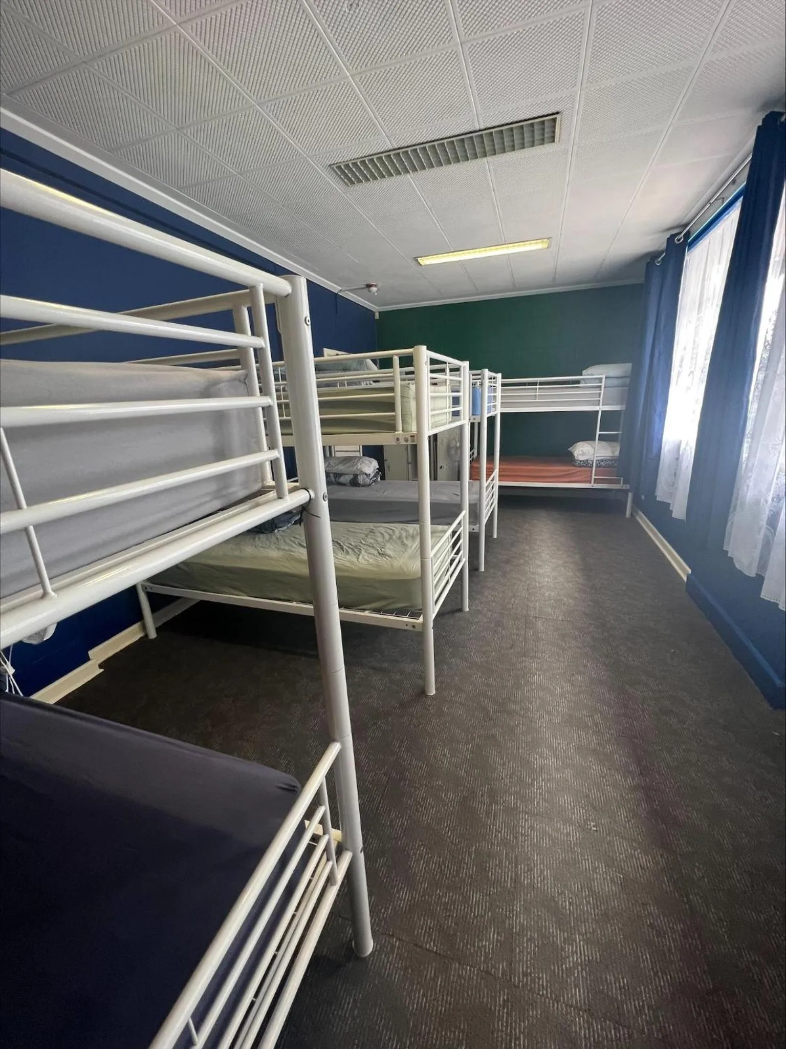 Bed in Port Adelaide Backpackers