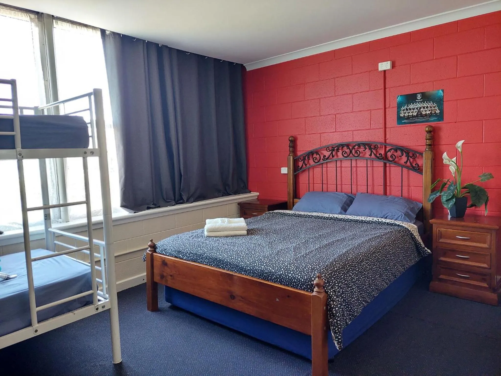 Bed in Port Adelaide Backpackers
