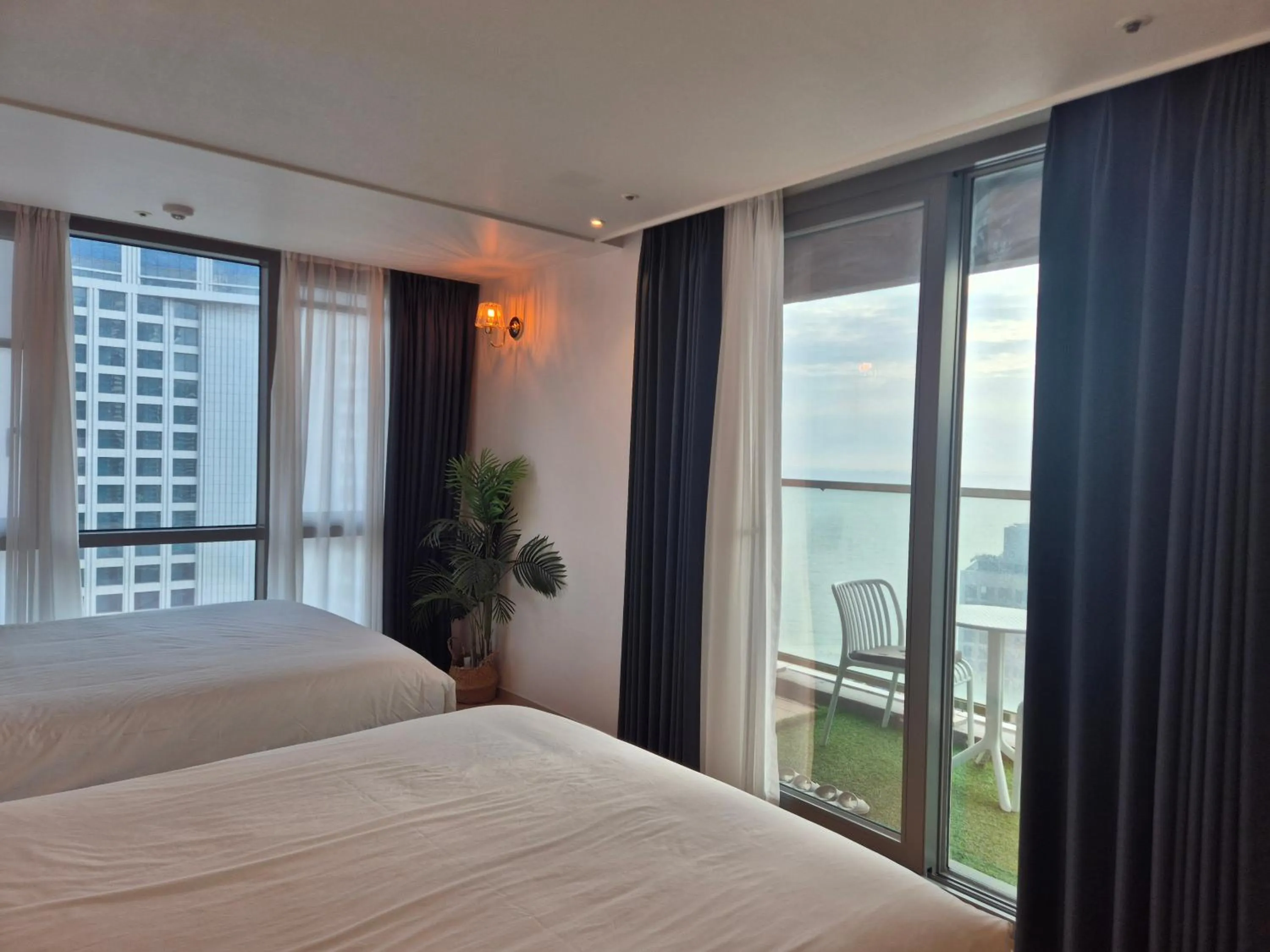 Bedroom, Bed in The solid residence - Elbon the stay by haeundae