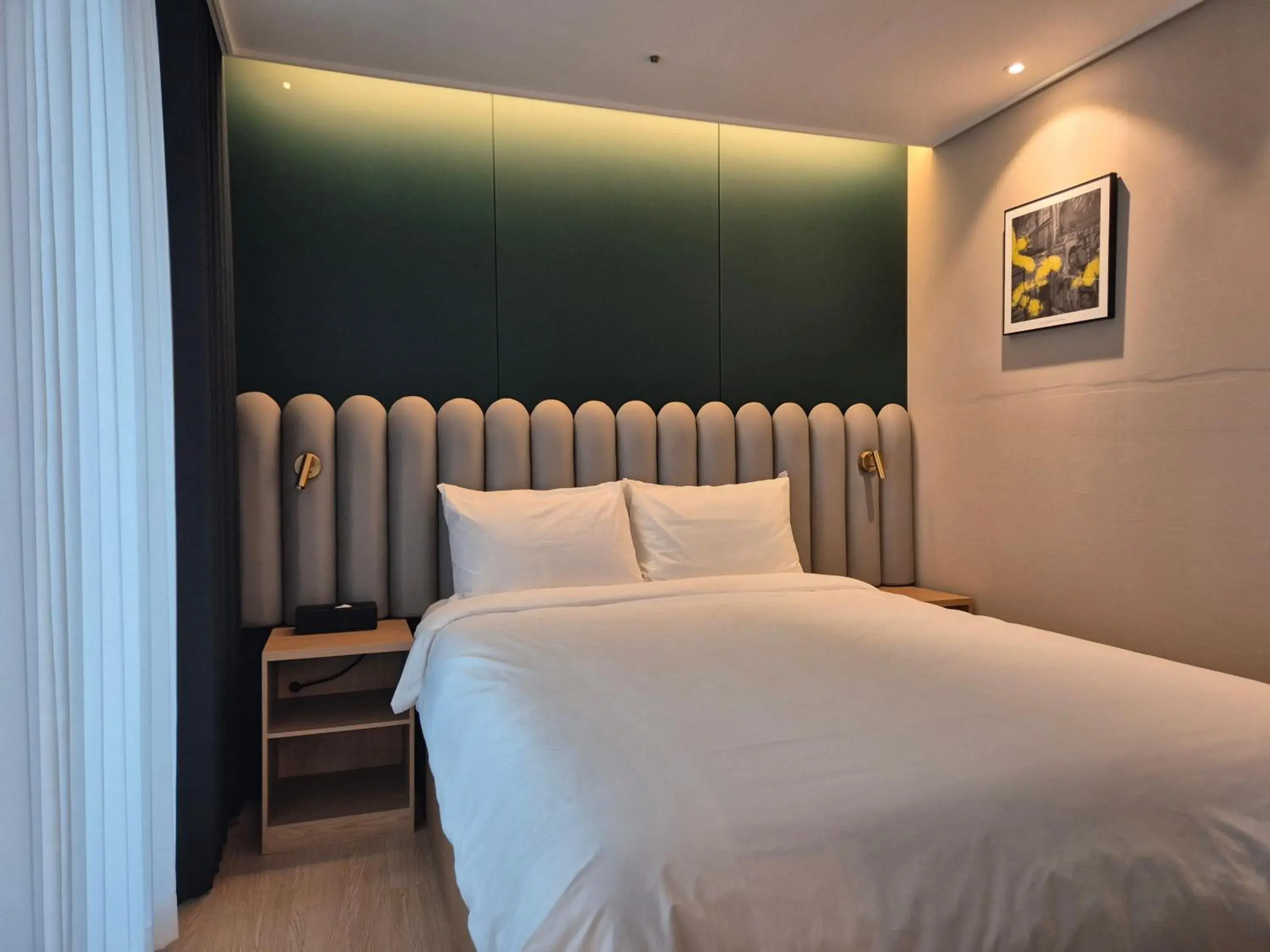 Superior Double Room - single occupancy in The solid residence - Elbon the stay by haeundae Superior Double Room - single occupancy in The solid residence - Elbon the stay by haeundae
