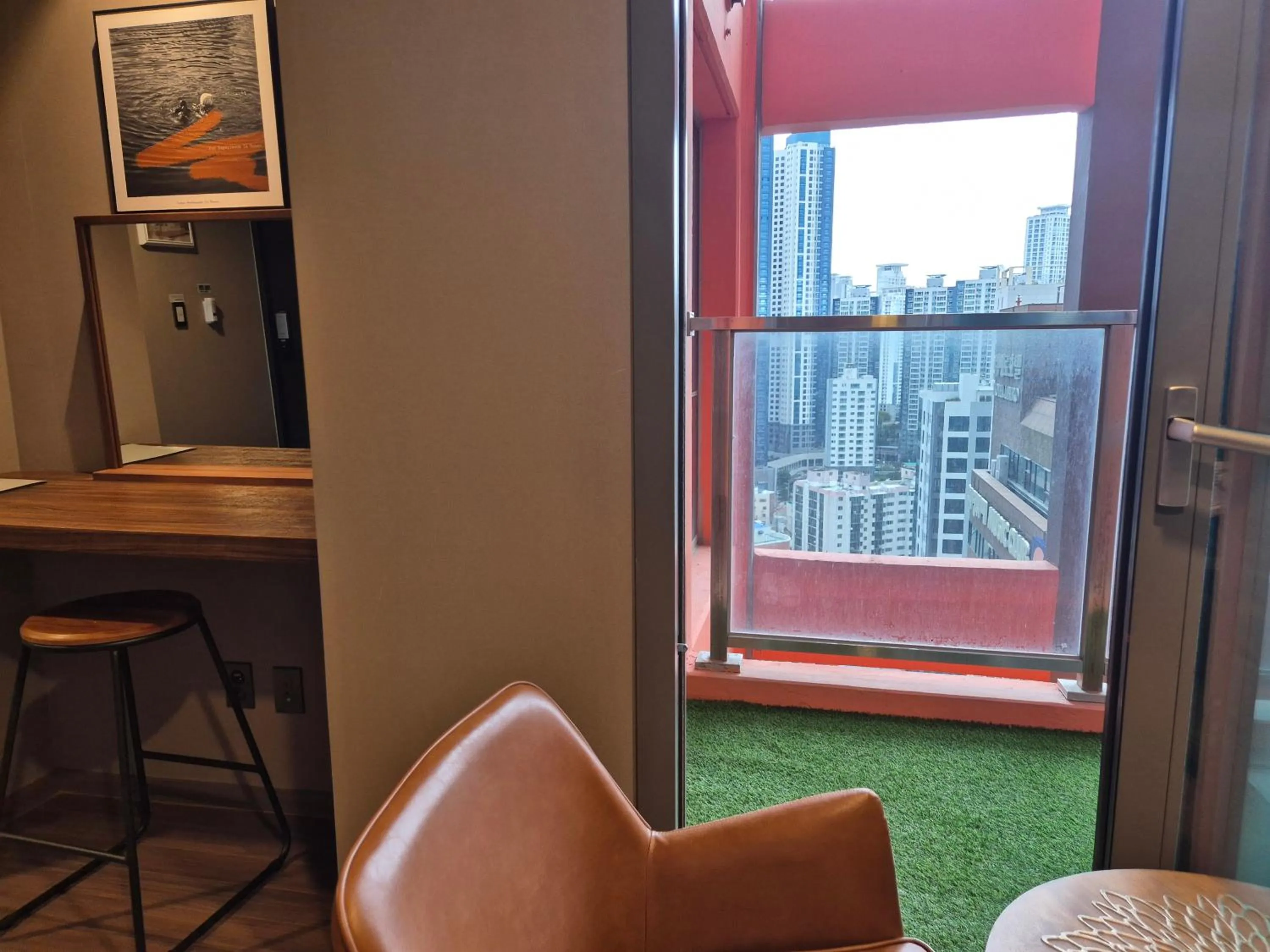 Balcony/Terrace in The solid residence - Elbon the stay by haeundae