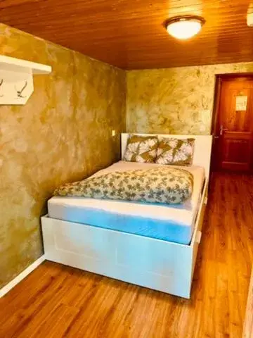 Economy Double or Twin Room - single occupancy in Swiss Lodge Joopi Economy Double or Twin Room - single occupancy in Swiss Lodge Joopi