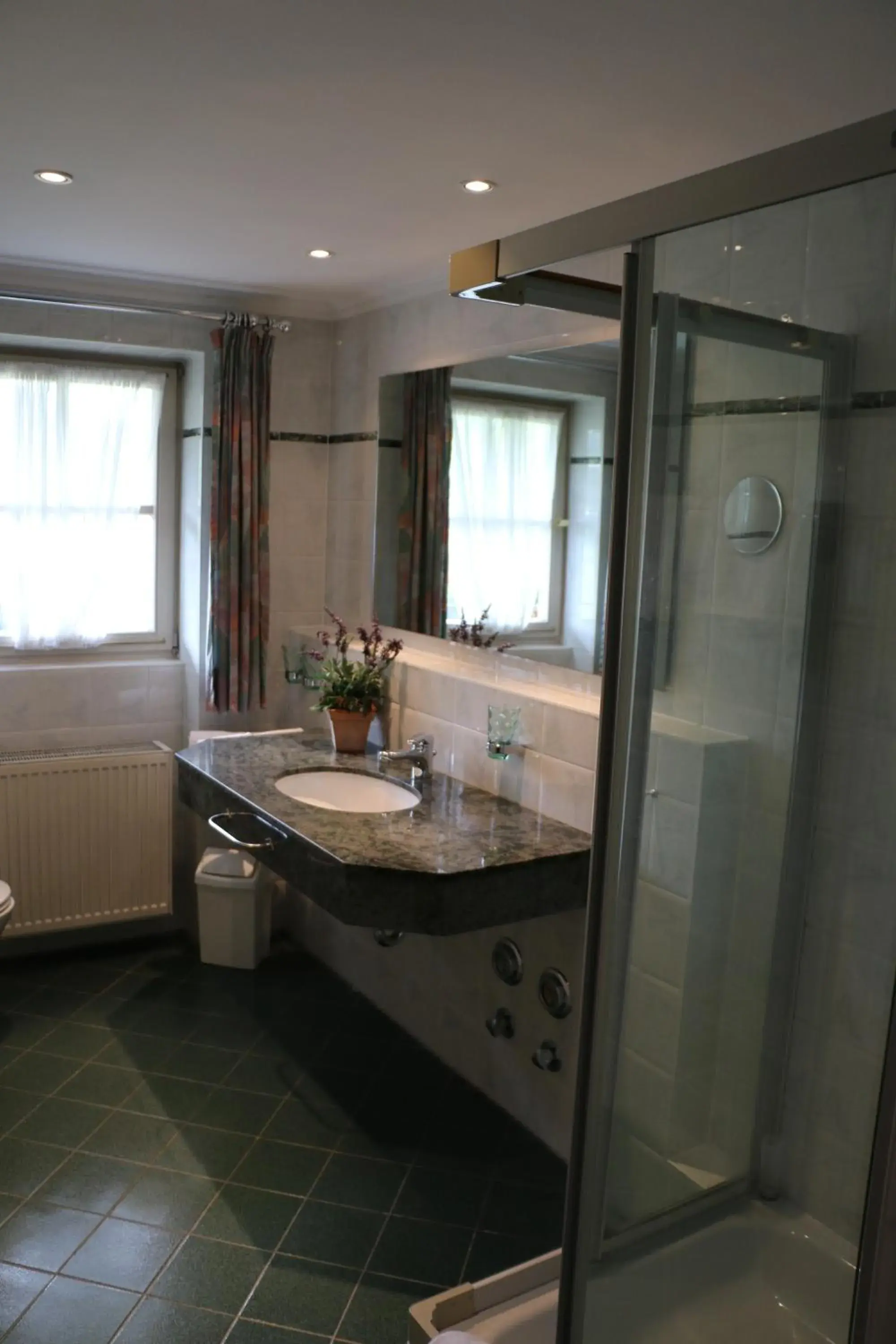 Suite Deluxe in DEVA Villa Mittermaier Suite Deluxe in DEVA Villa Mittermaier