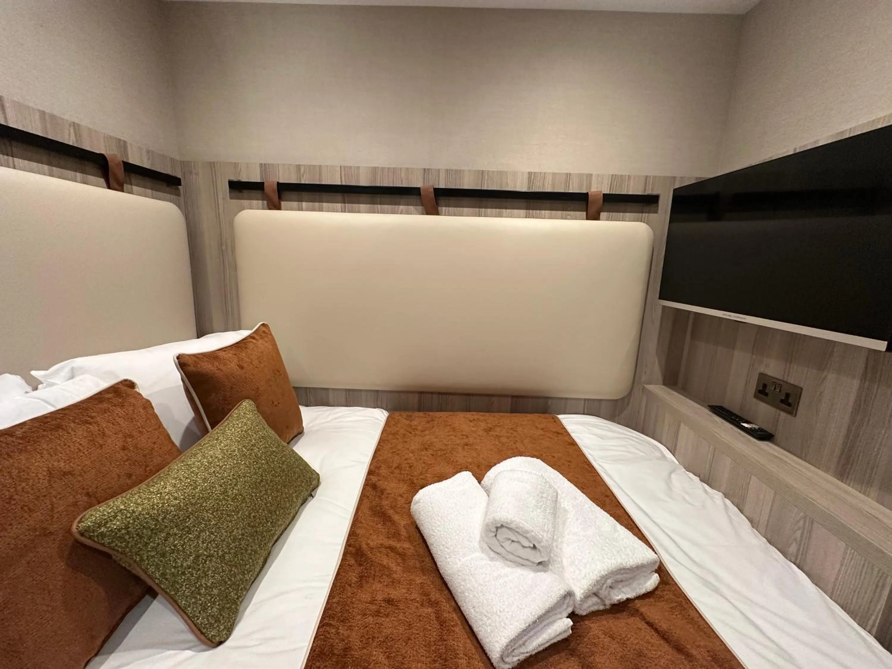 Bedroom, Bed in Mabledon Court Hotel