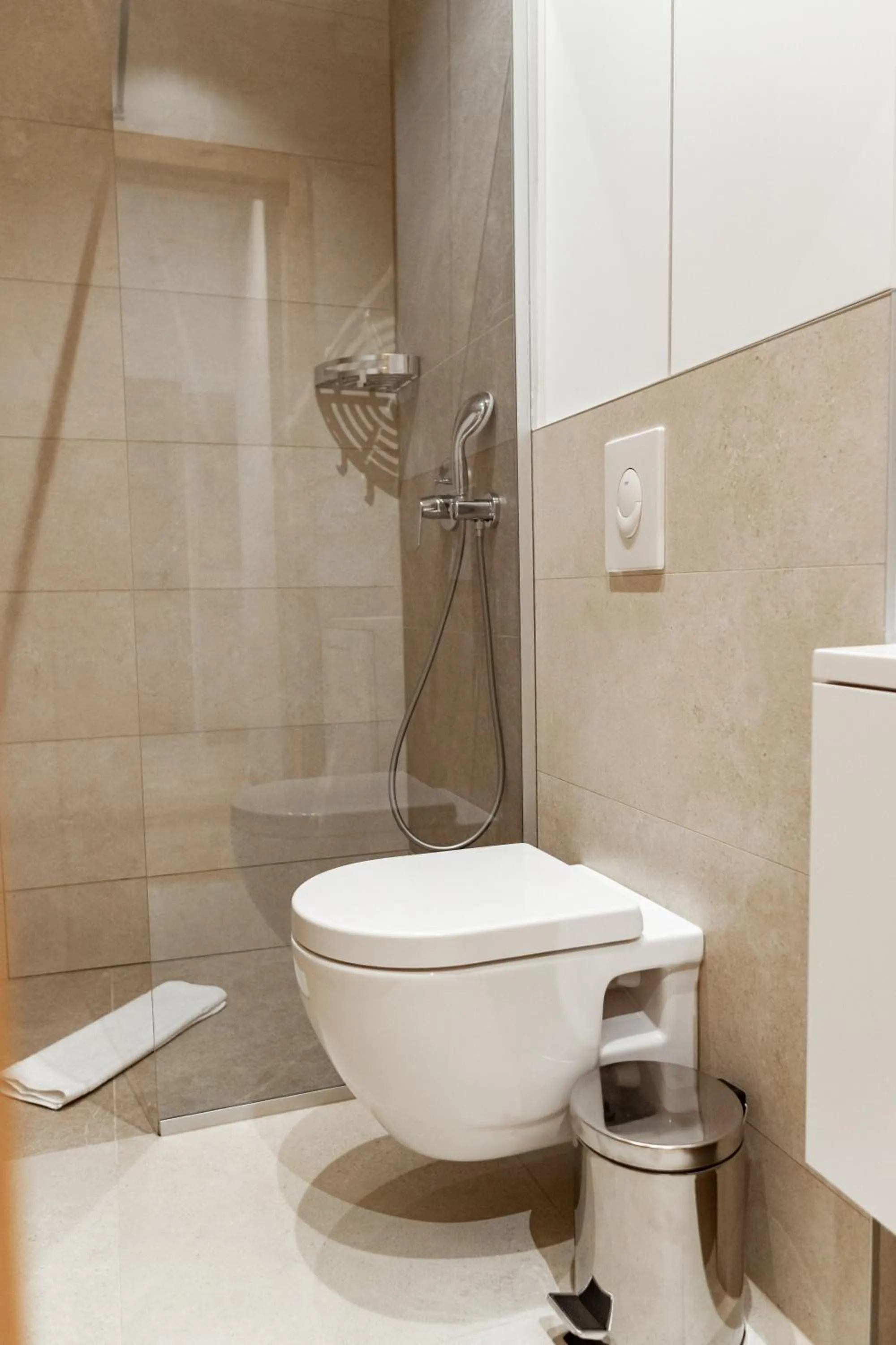 Shower in Aparthotel Zlatni Javor