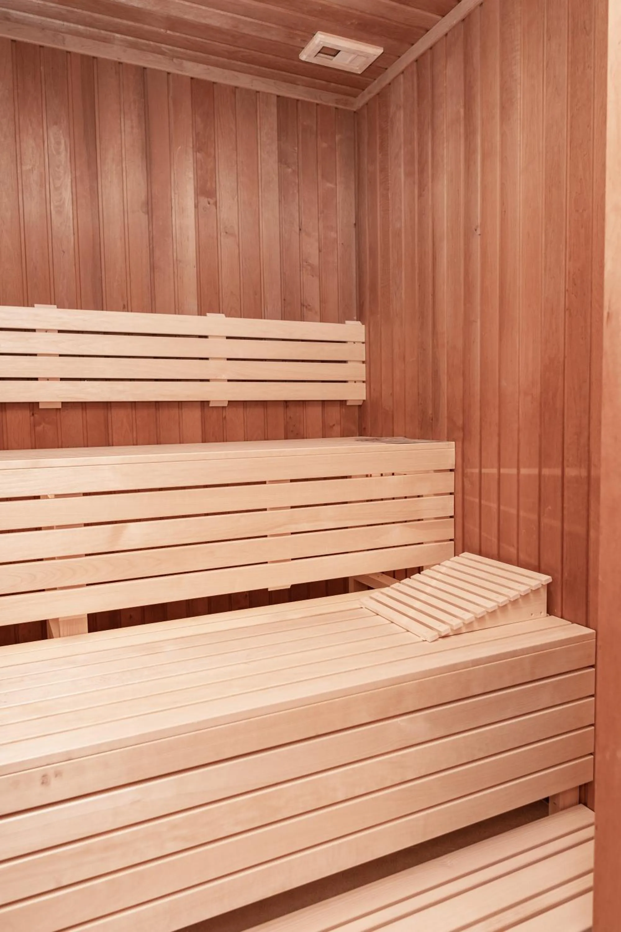 Spa and wellness centre/facilities in Aparthotel Zlatni Javor