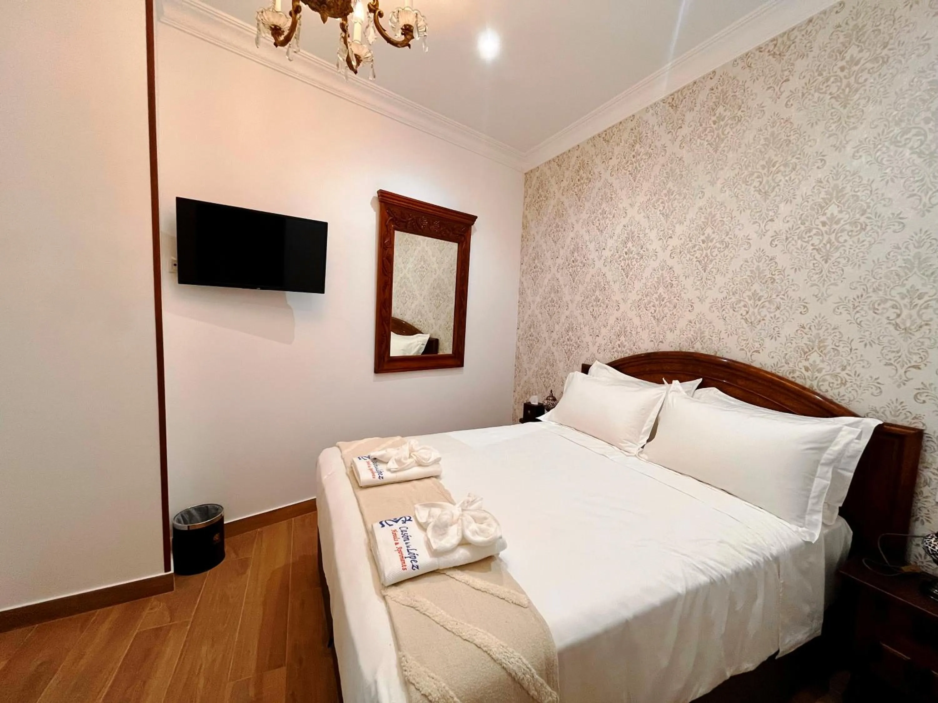 Bed in Casón De Los López Apartments