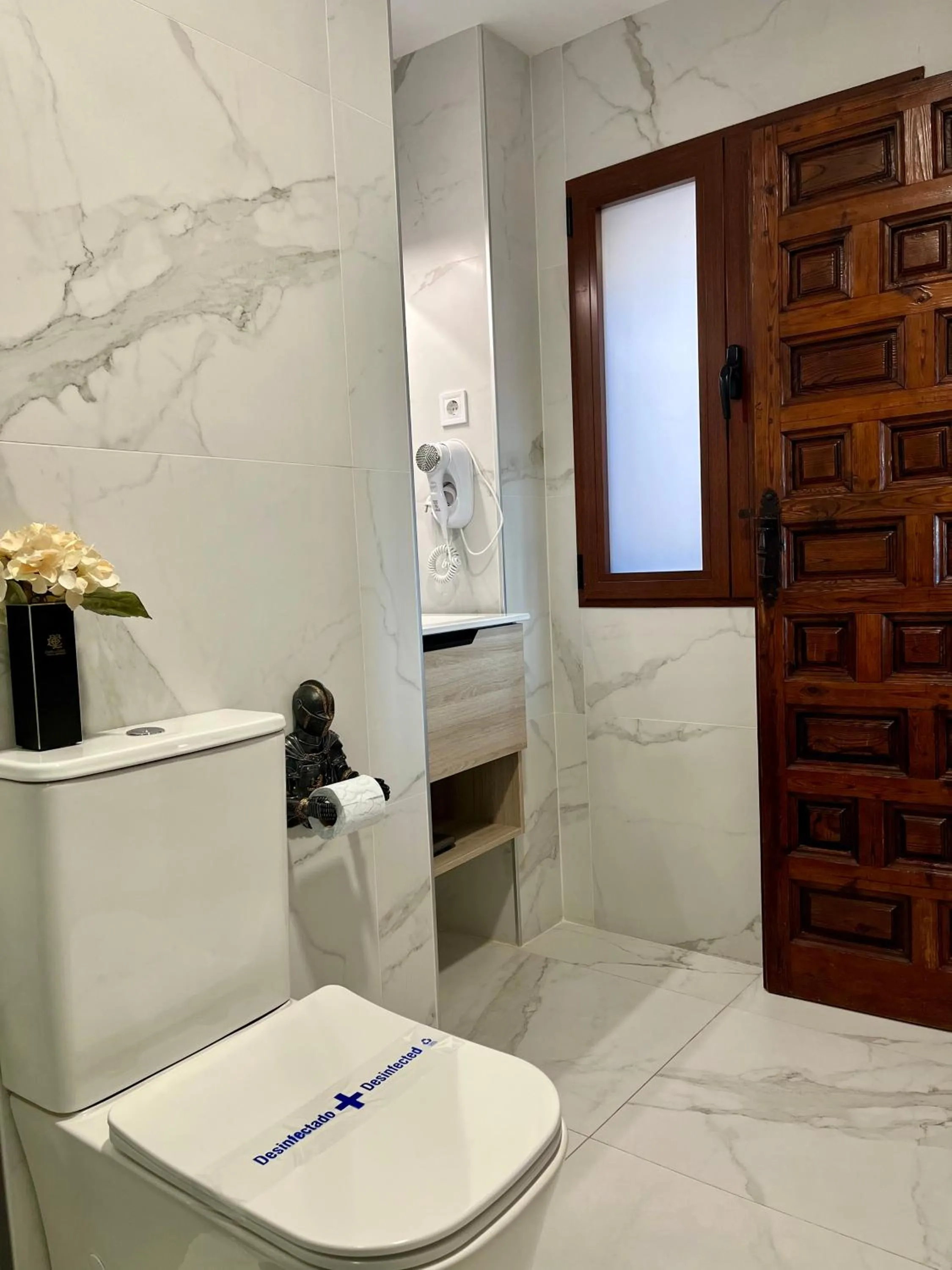 Bathroom in Casón De Los López Apartments