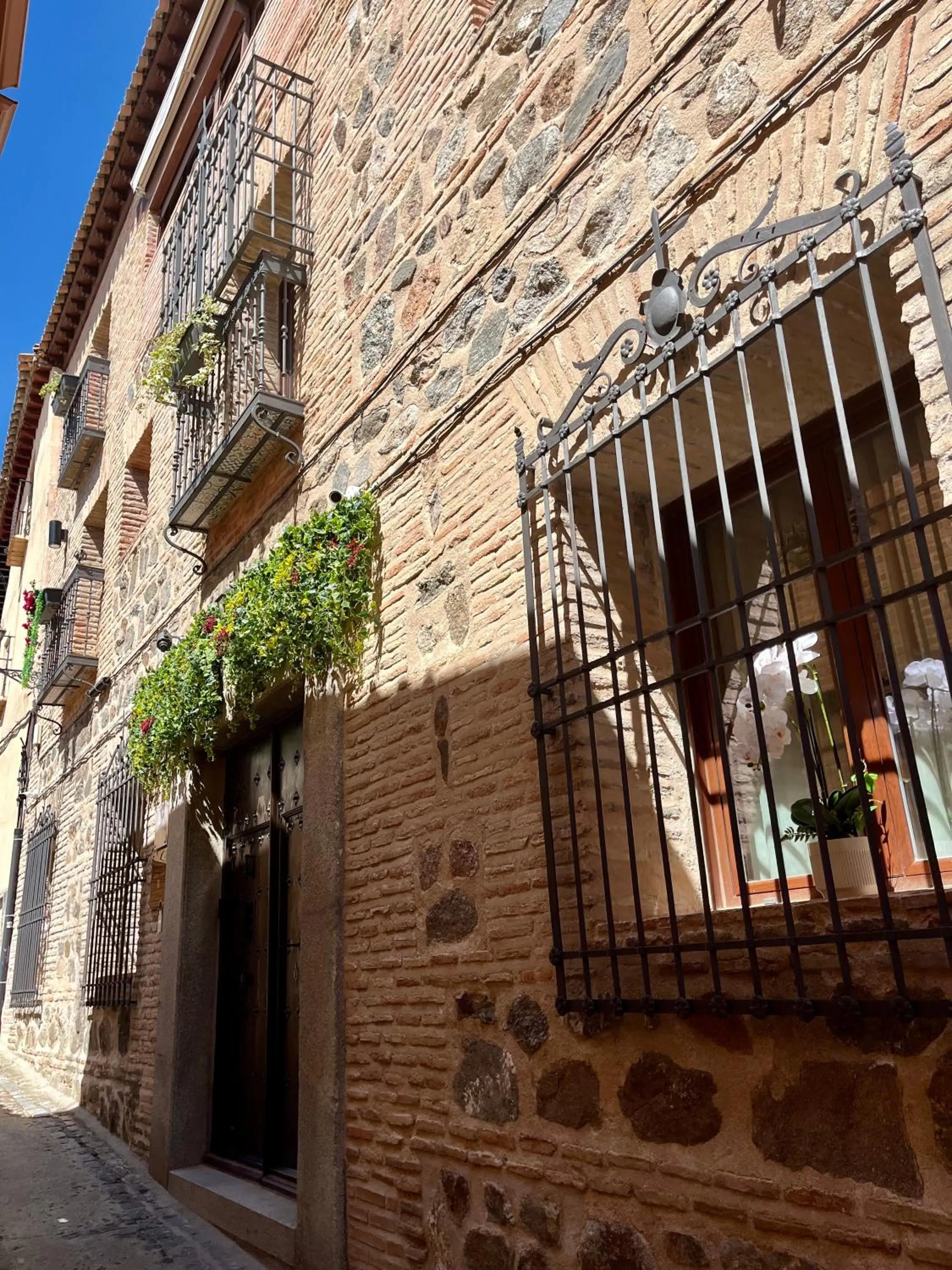 Facade/entrance in Casón De Los López Apartments