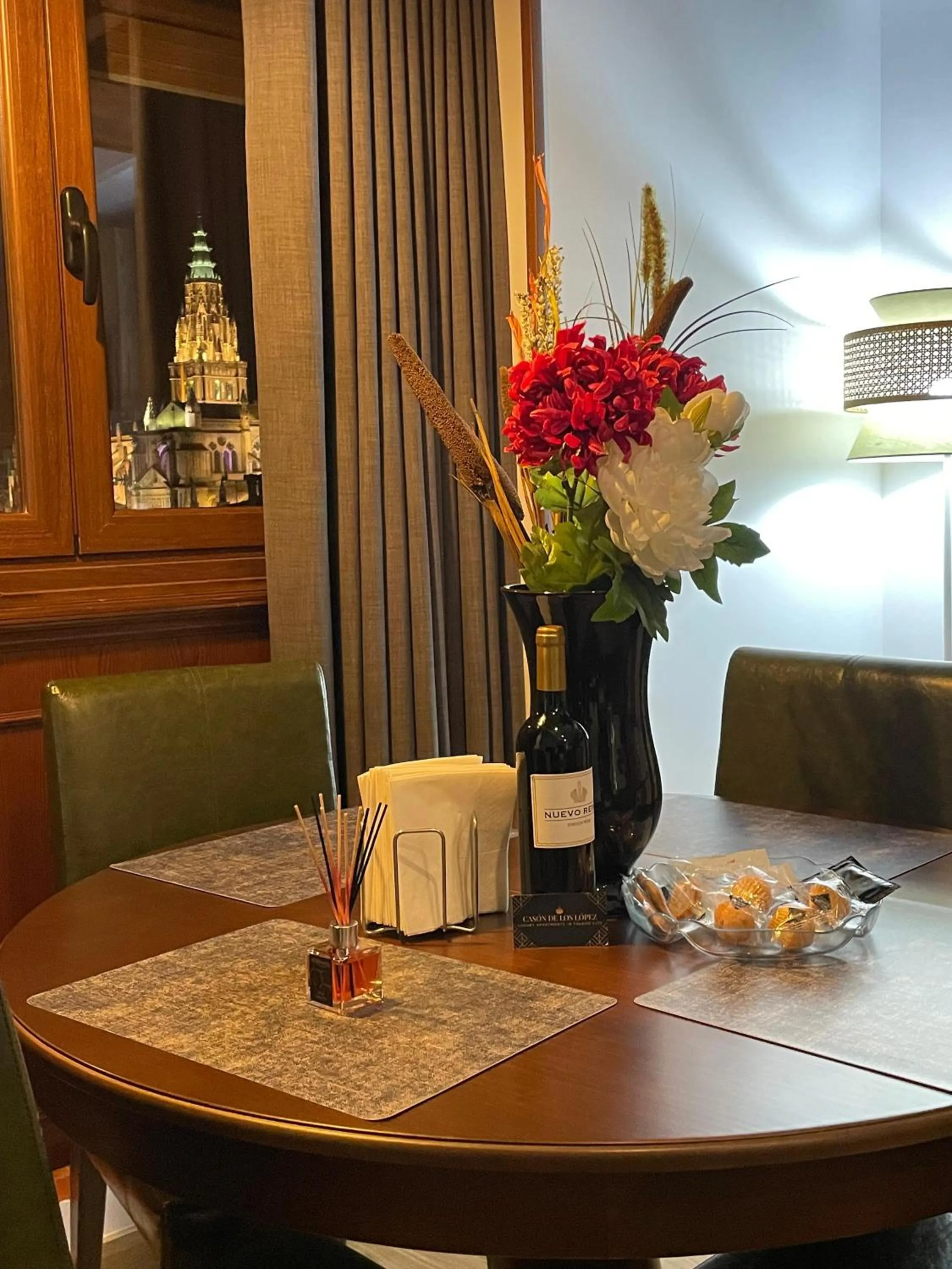 Dining area in Casón De Los López Apartments