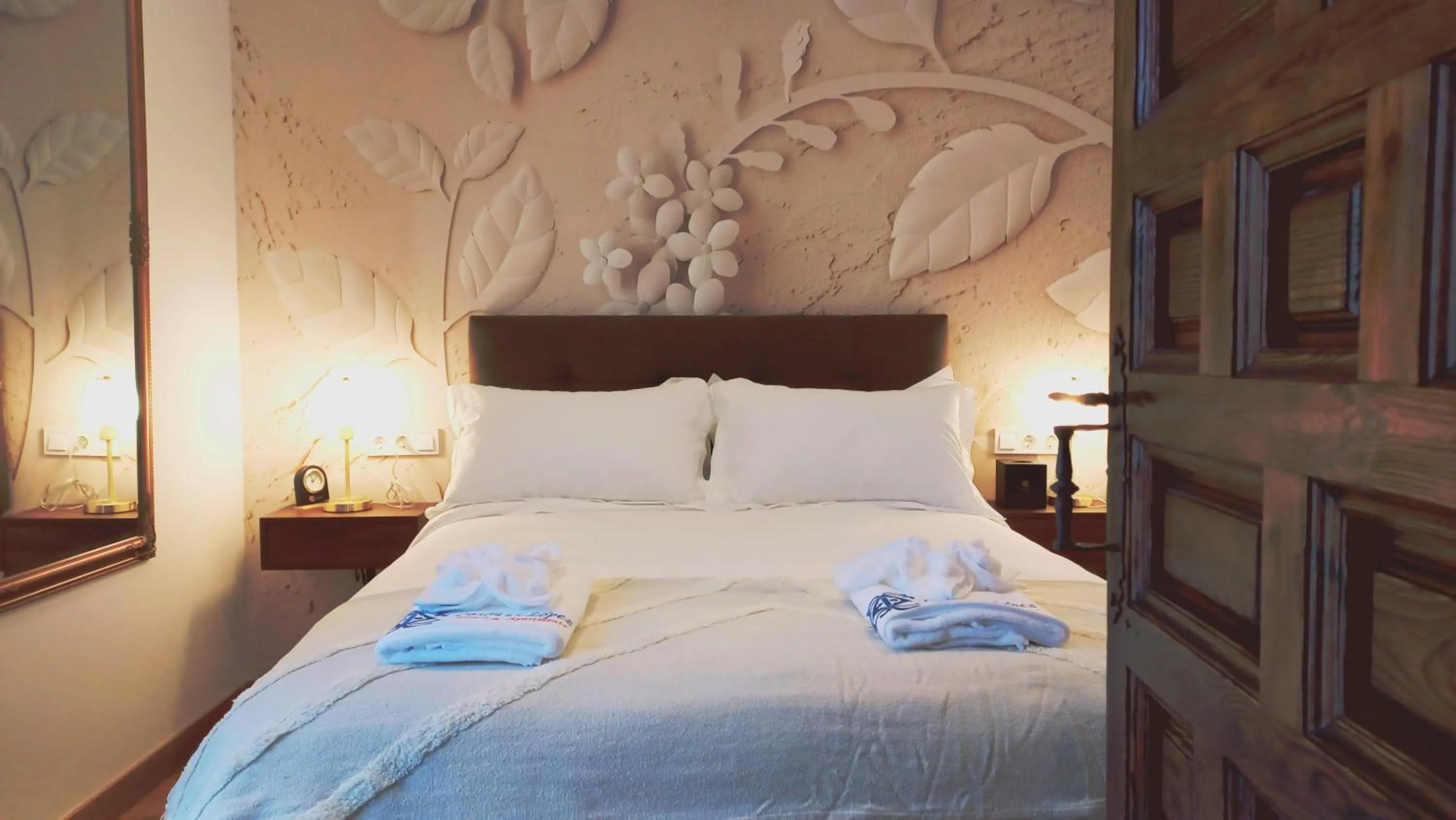 Bed in Casón De Los López Apartments