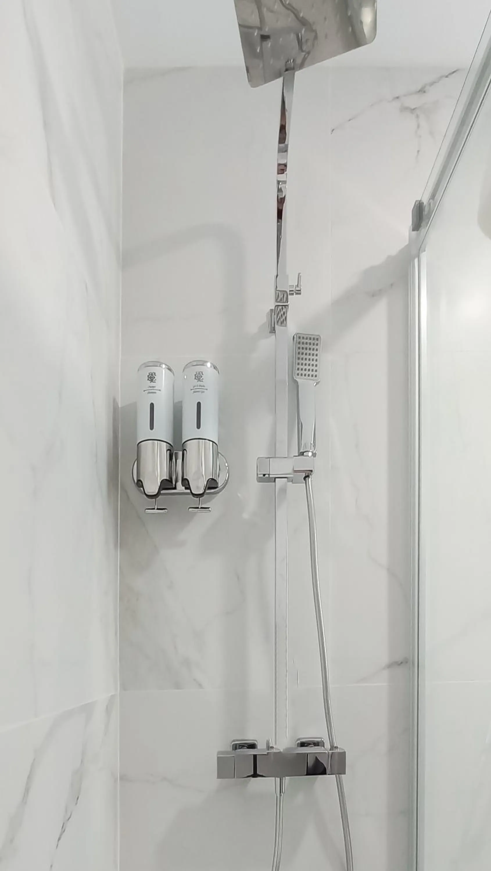 Shower in Casón De Los López Apartments