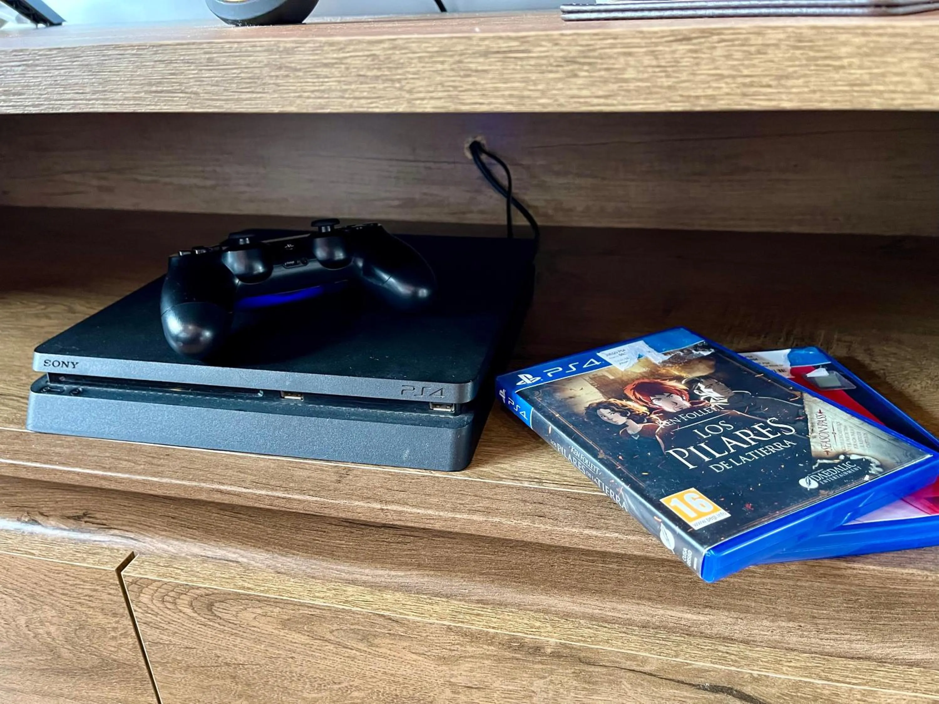 TV and multimedia in Casón De Los López Apartments