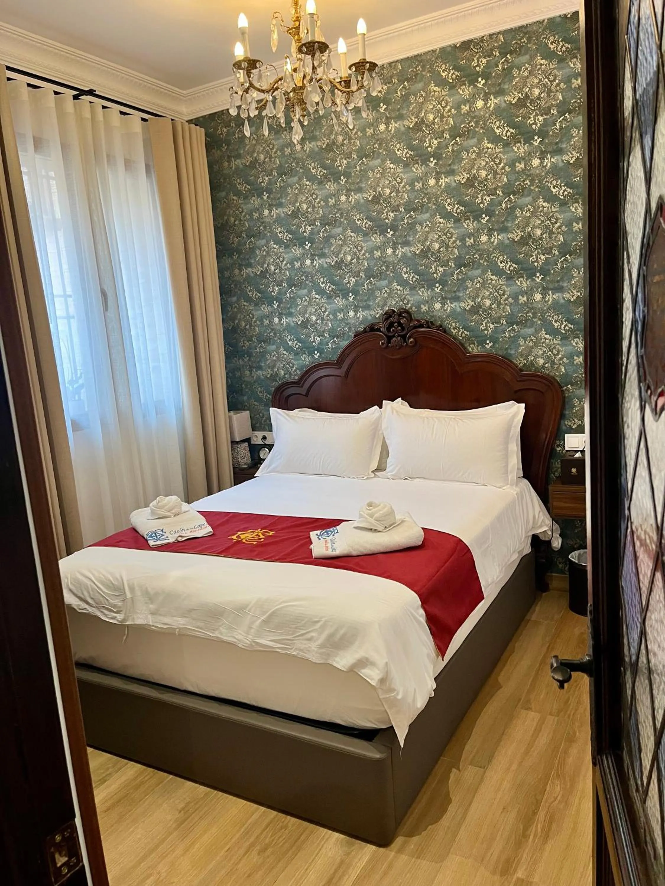 Bedroom, Bed in Casón De Los López Apartments